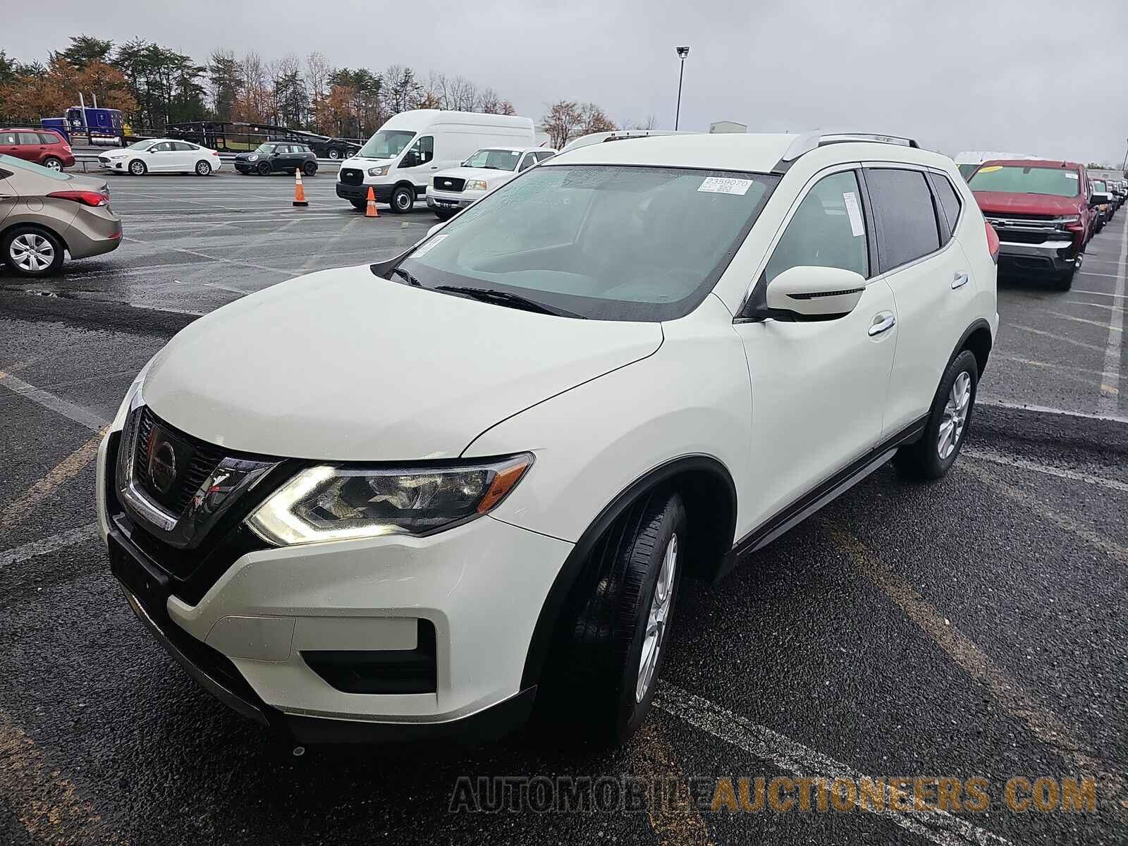 KNMAT2MV8HP580968 Nissan Rogue 2017