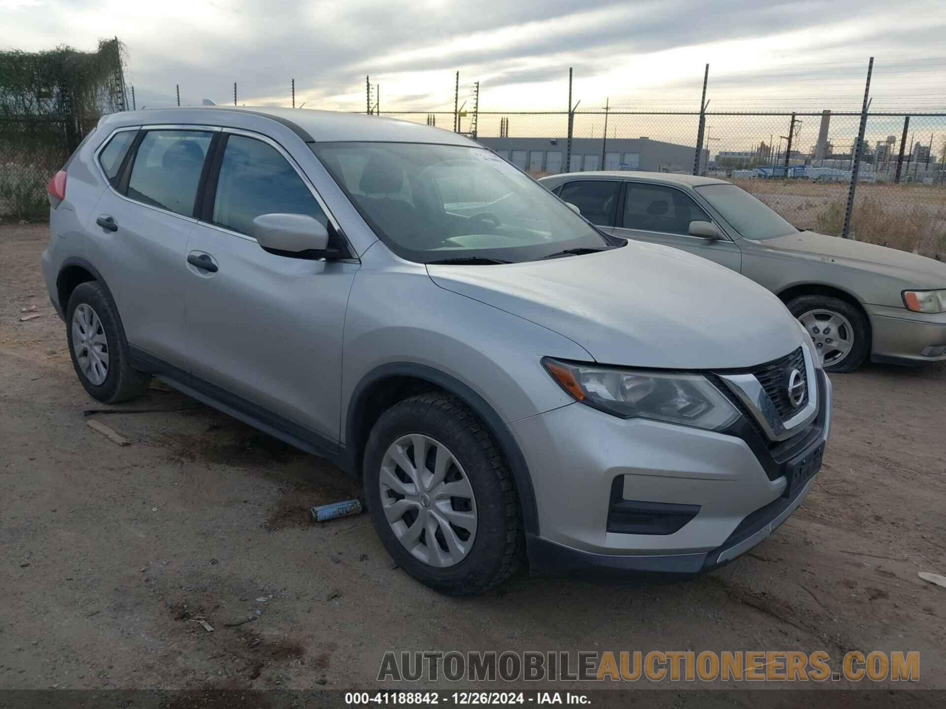 KNMAT2MV9HP510556 NISSAN ROGUE 2017