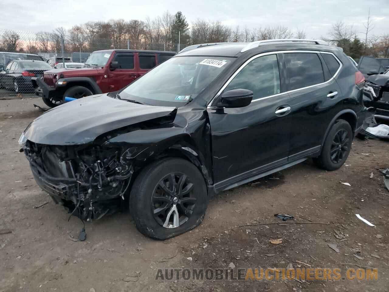 KNMAT2MV9JP609982 NISSAN ROGUE 2018