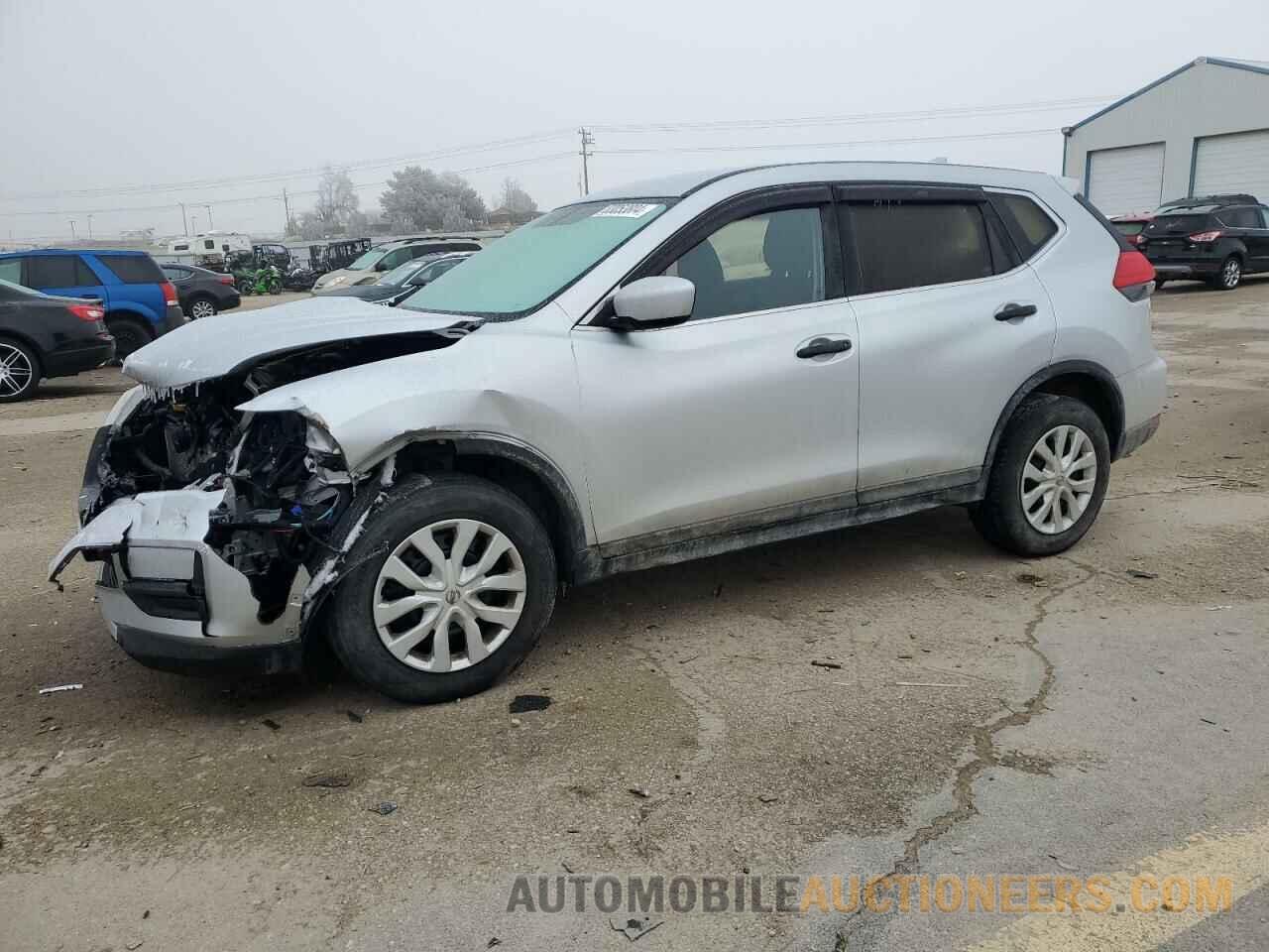 KNMAT2MVXHP526085 NISSAN ROGUE 2017