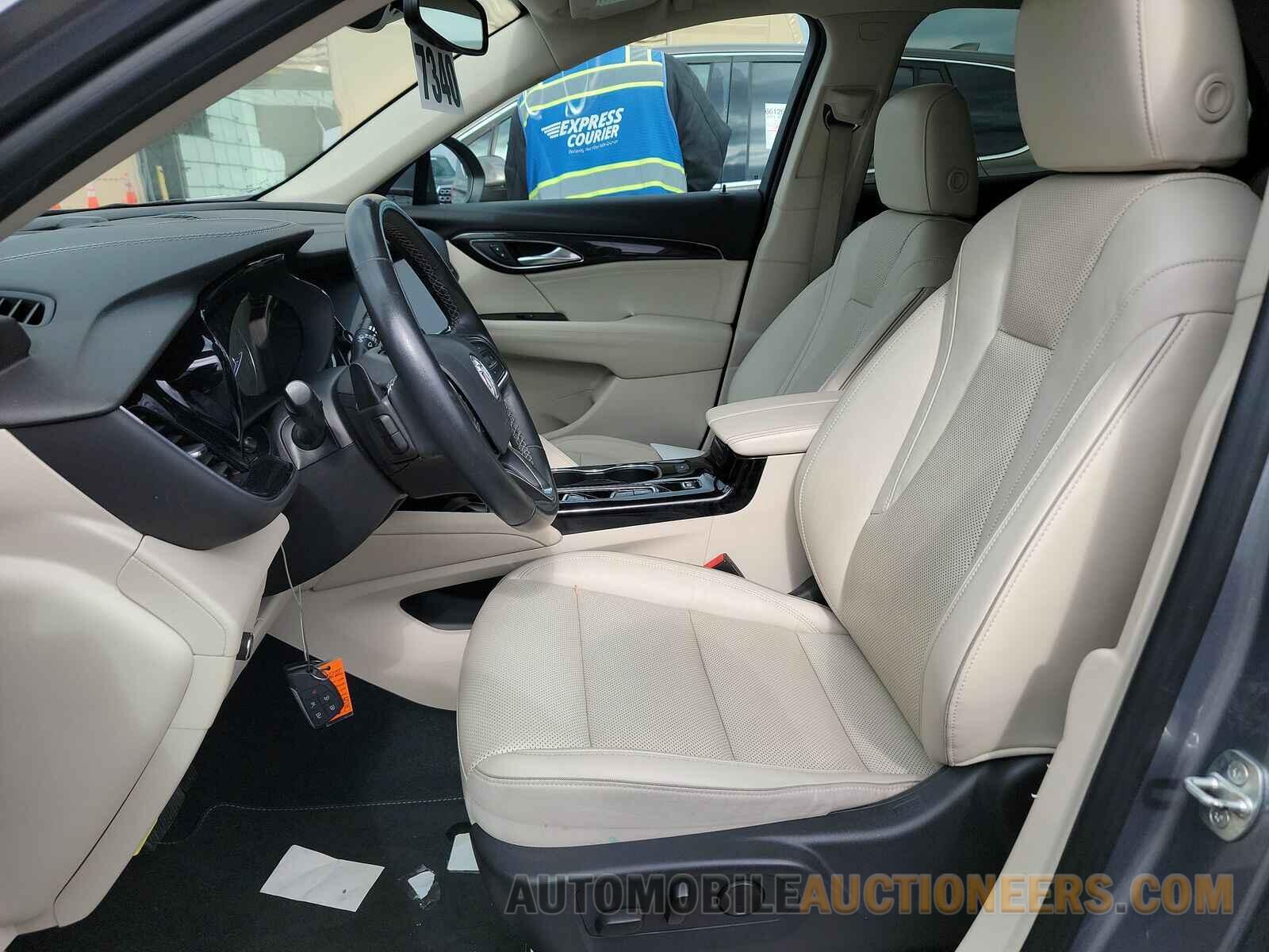 LRBFZNR45MD131957 Buick Envision 2021
