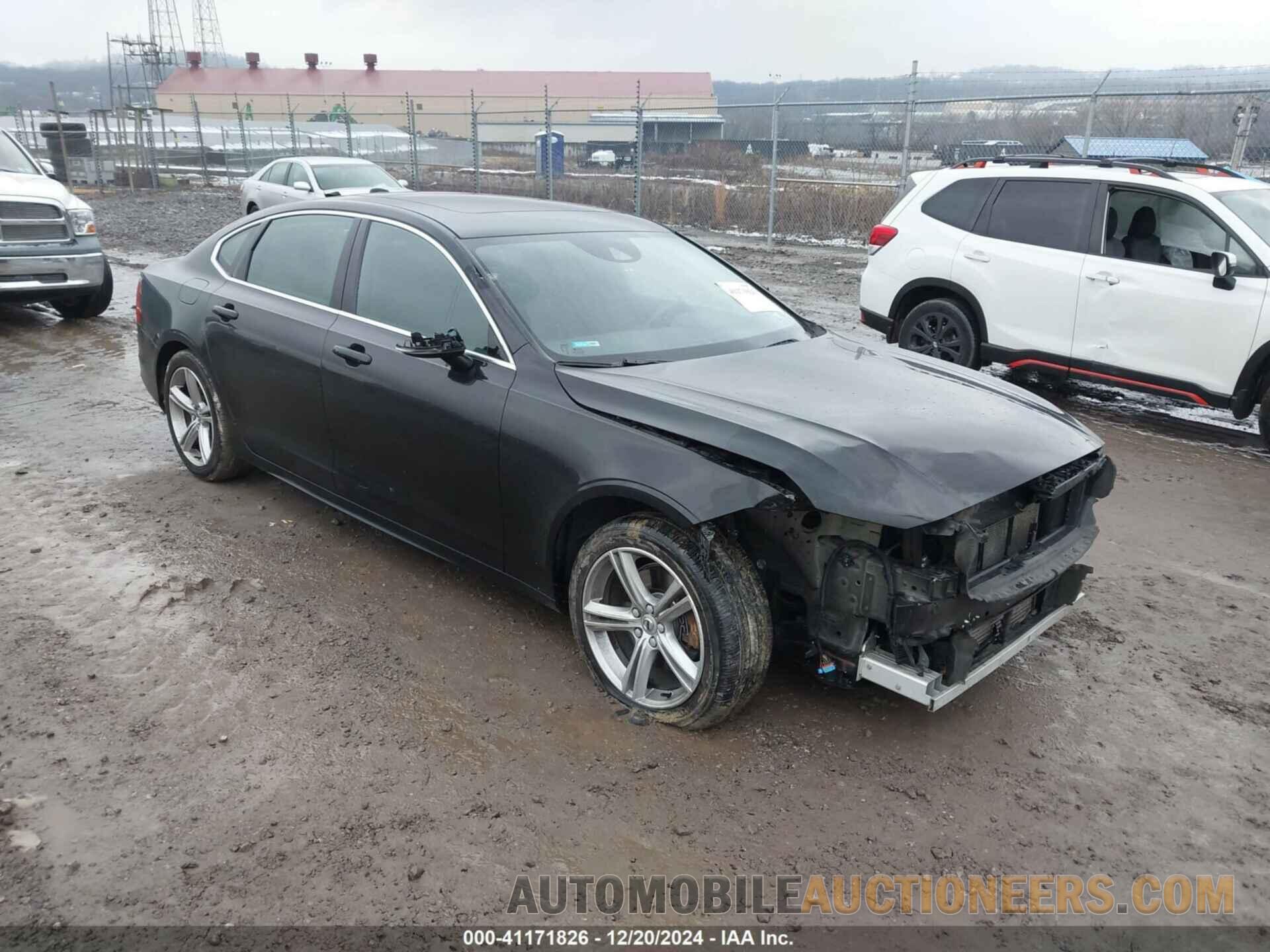 LVY102MK1KP100462 VOLVO S90 2019