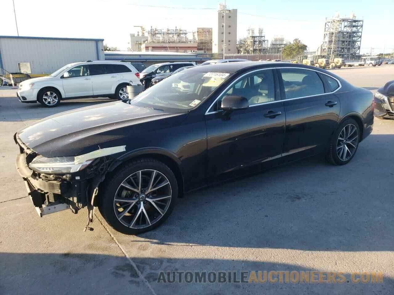 LVY982AK0JP005583 VOLVO S90 2018