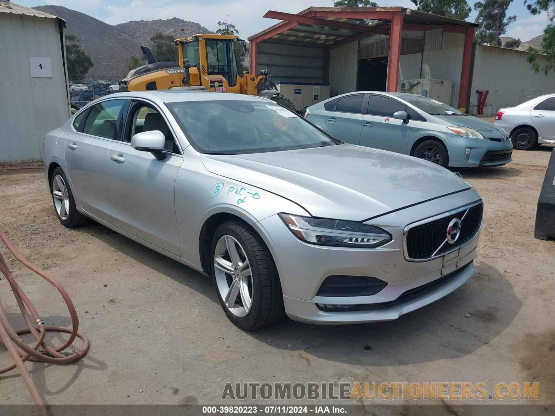 LVY982AK0JP006376 VOLVO S90 2018