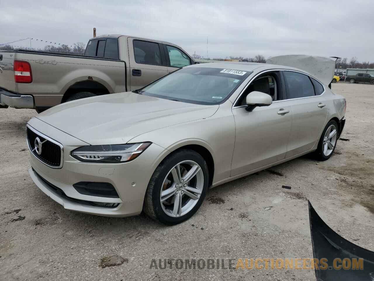 LVY982AK0JP021282 VOLVO S90 2018