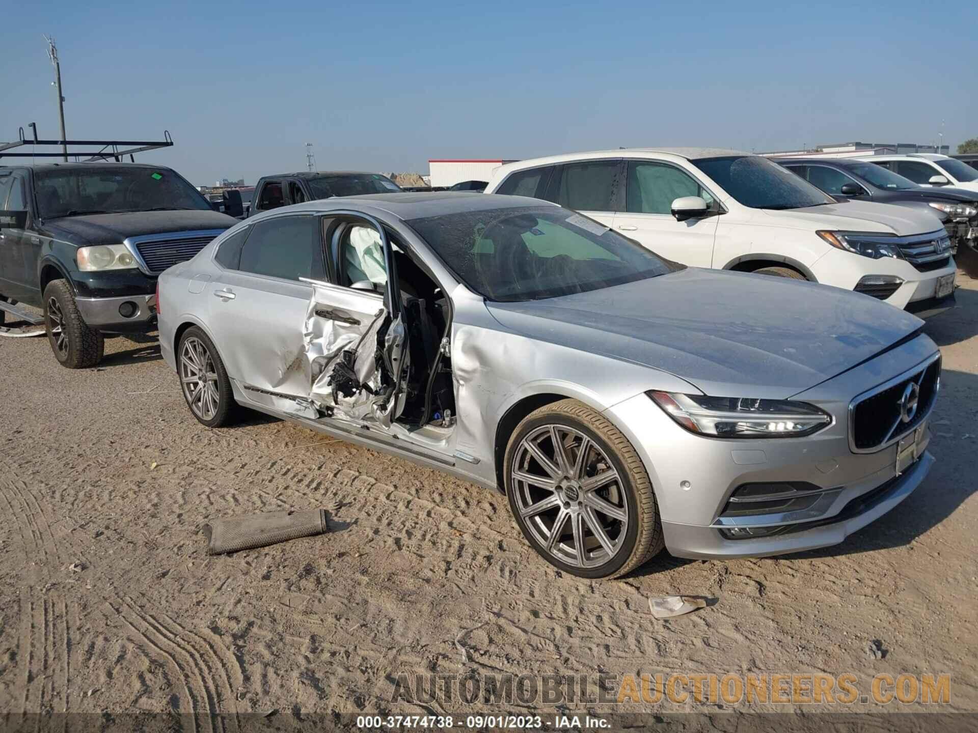 LVY982AK1JP008265 VOLVO S90 2018