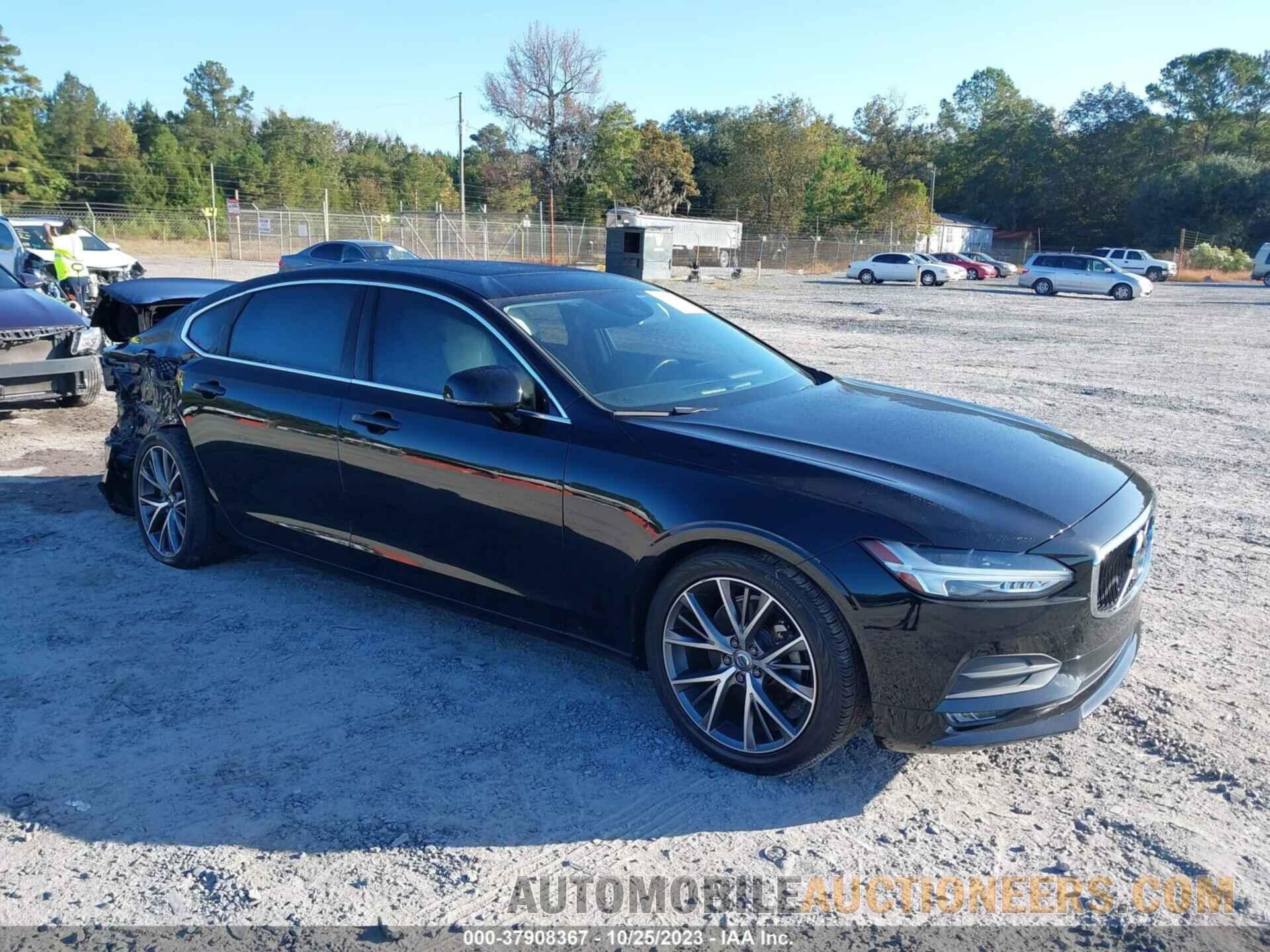 LVY982AK2JP005813 VOLVO S90 2018