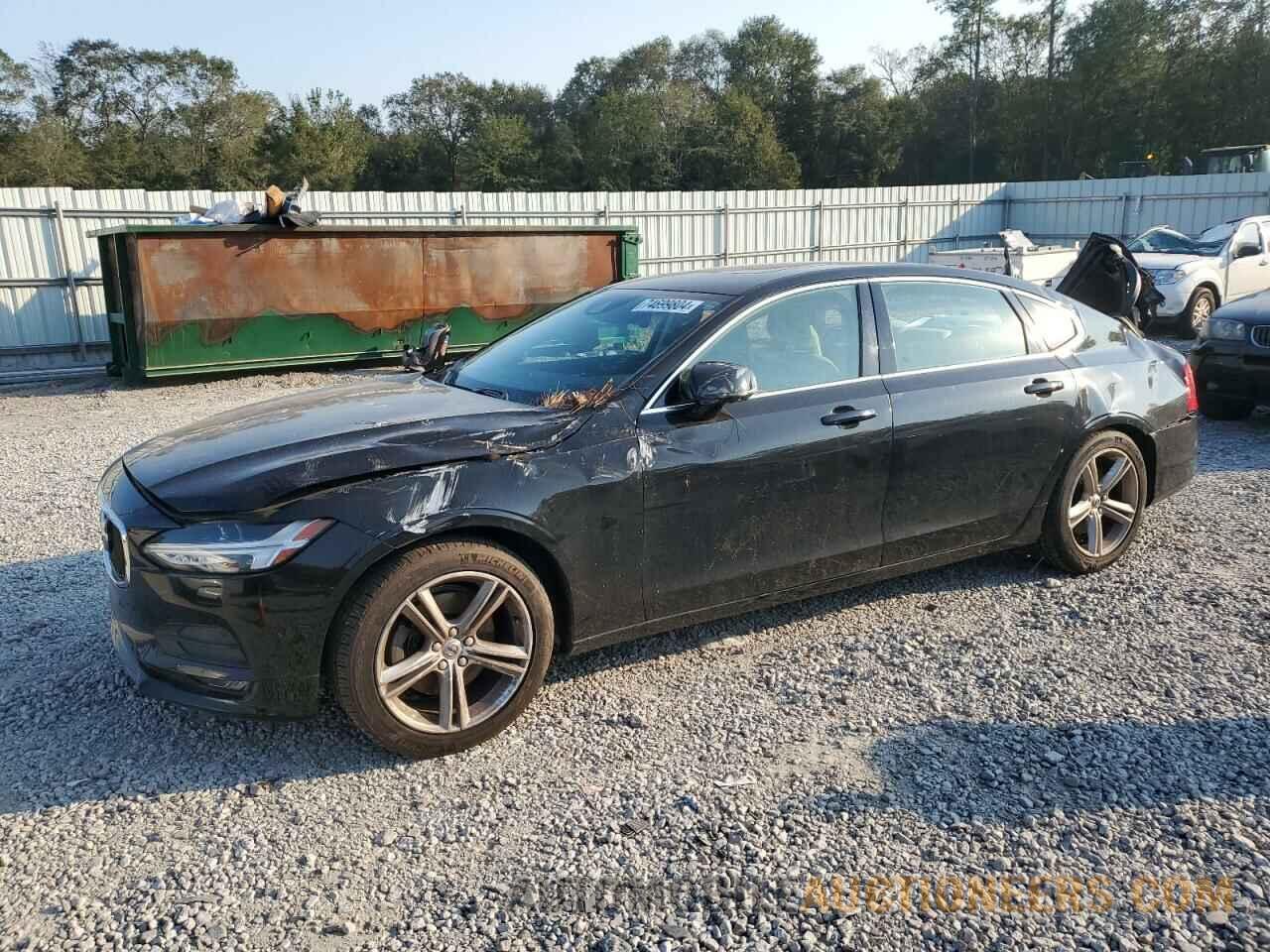 LVY982AK3JP018215 VOLVO S90 2018