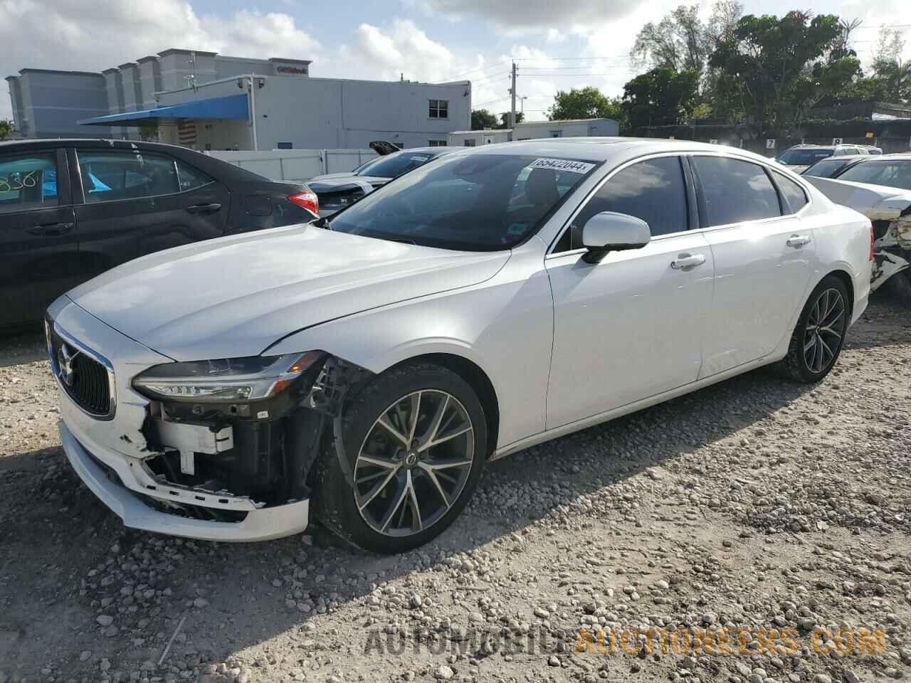 LVY982AK3JP034639 VOLVO S90 2018