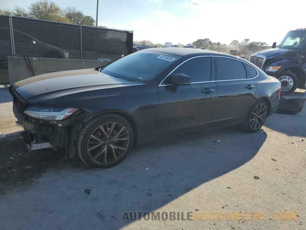 LVY982AK4JP006106 VOLVO S90 2018