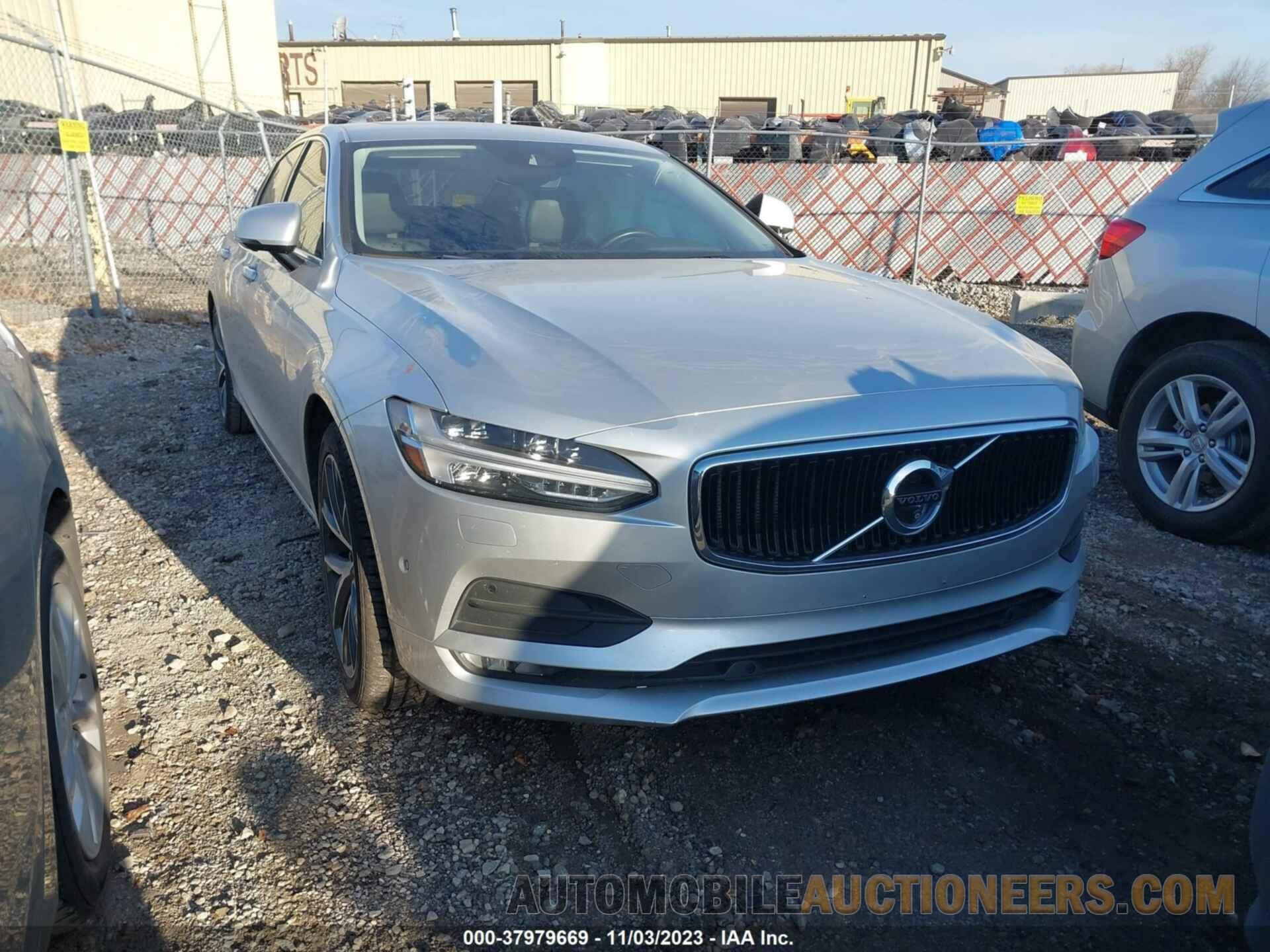 LVY982AK5JP023142 VOLVO S90 2018