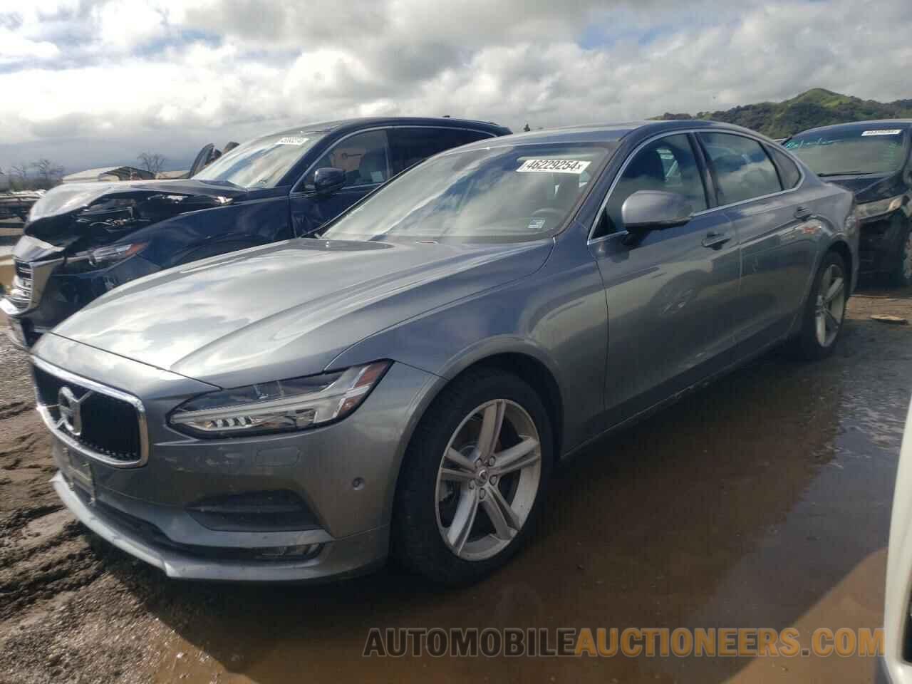 LVY982AK6JP024283 VOLVO S90 2018