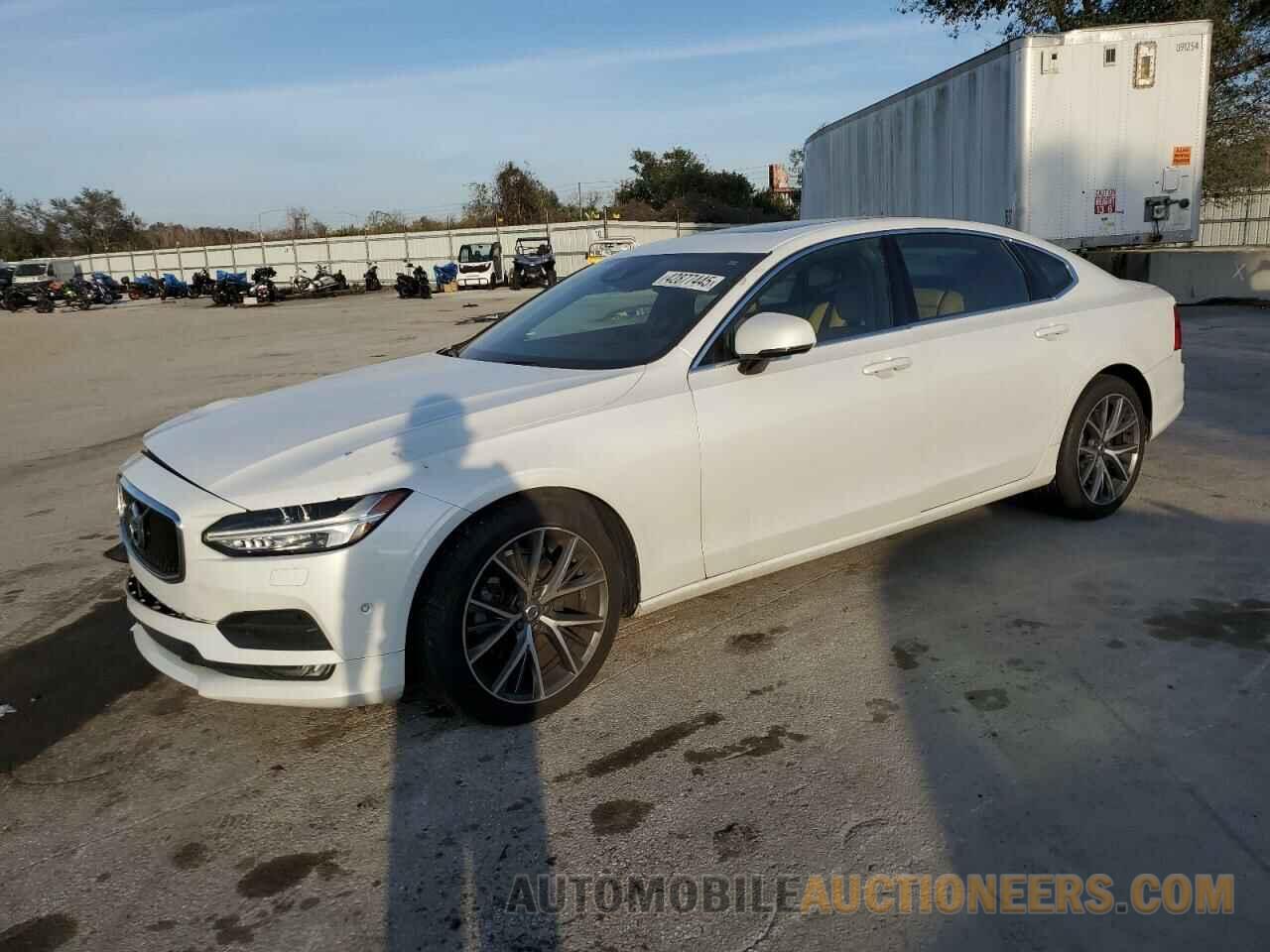 LVY982AK7JP026625 VOLVO S90 2018