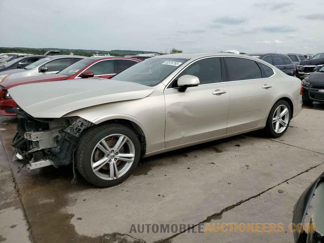 LVY982AK8JP015410 VOLVO S90 2018