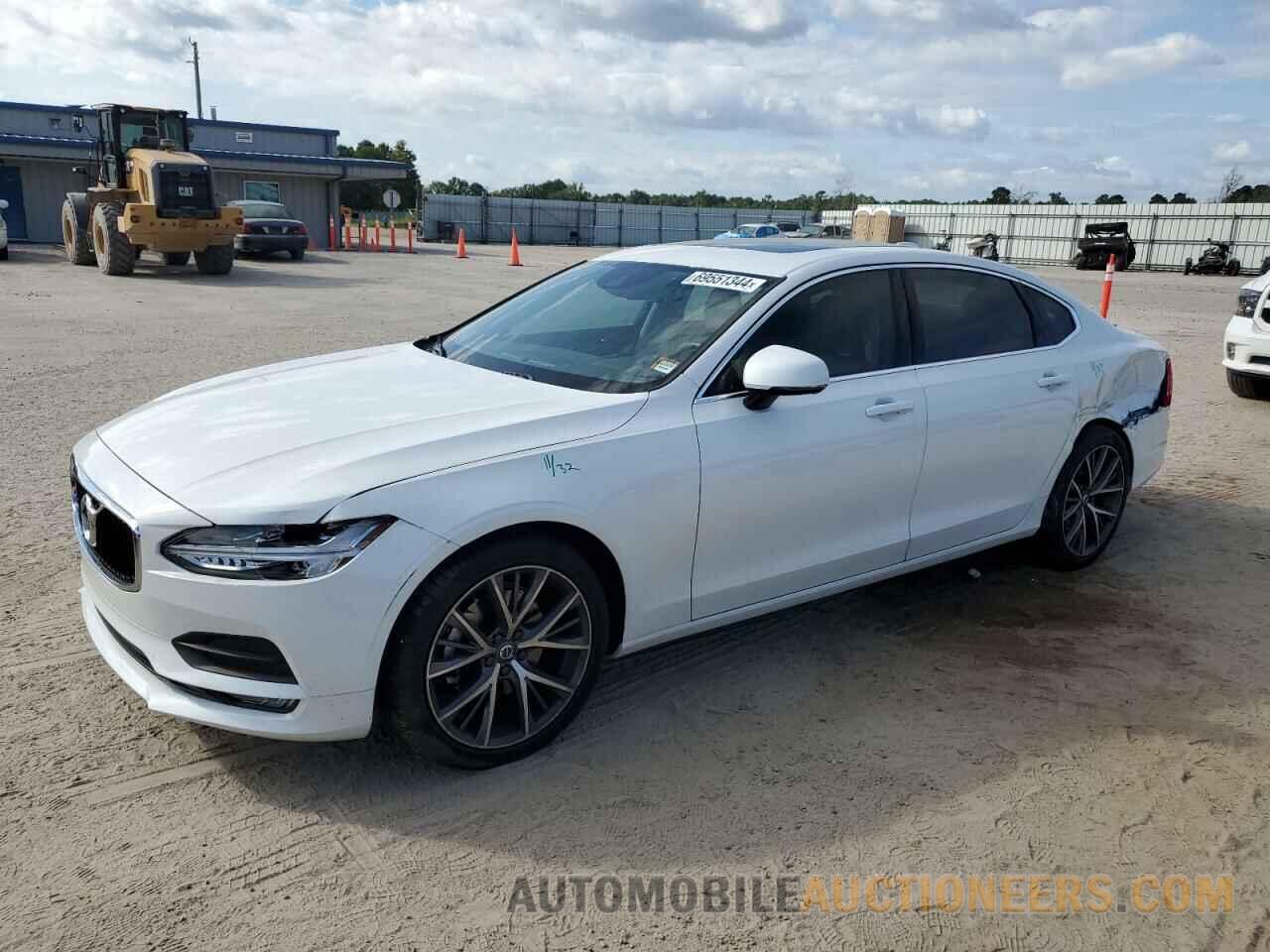 LVY982AK9JP030692 VOLVO S90 2018