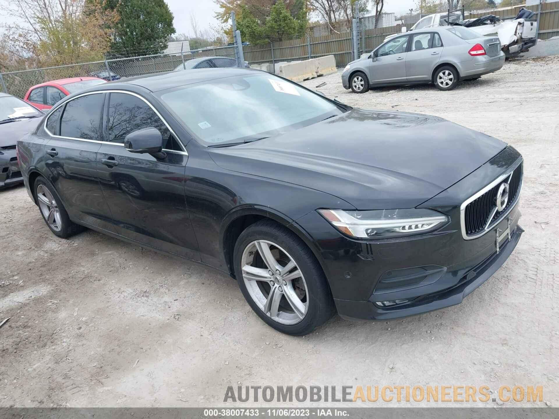 LVY982MK1JP023831 VOLVO S90 2018