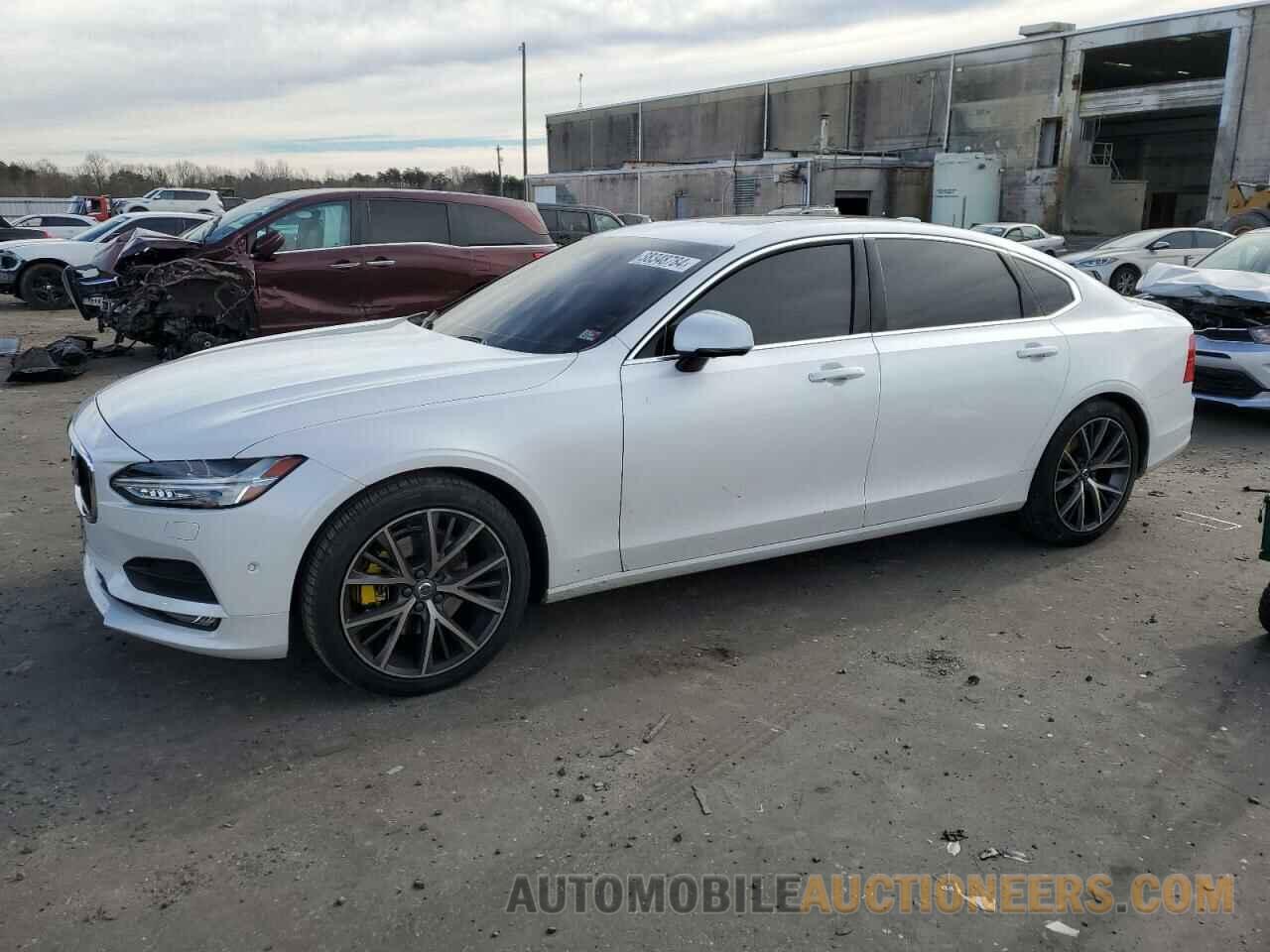 LVY982MK2JP036619 VOLVO S90 2018