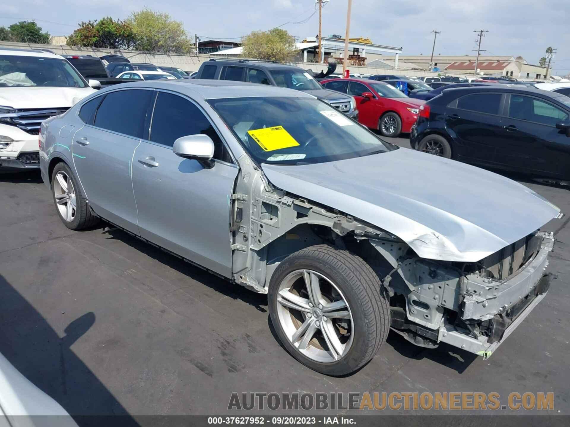 LVY982MK5JP023086 VOLVO S90 2018