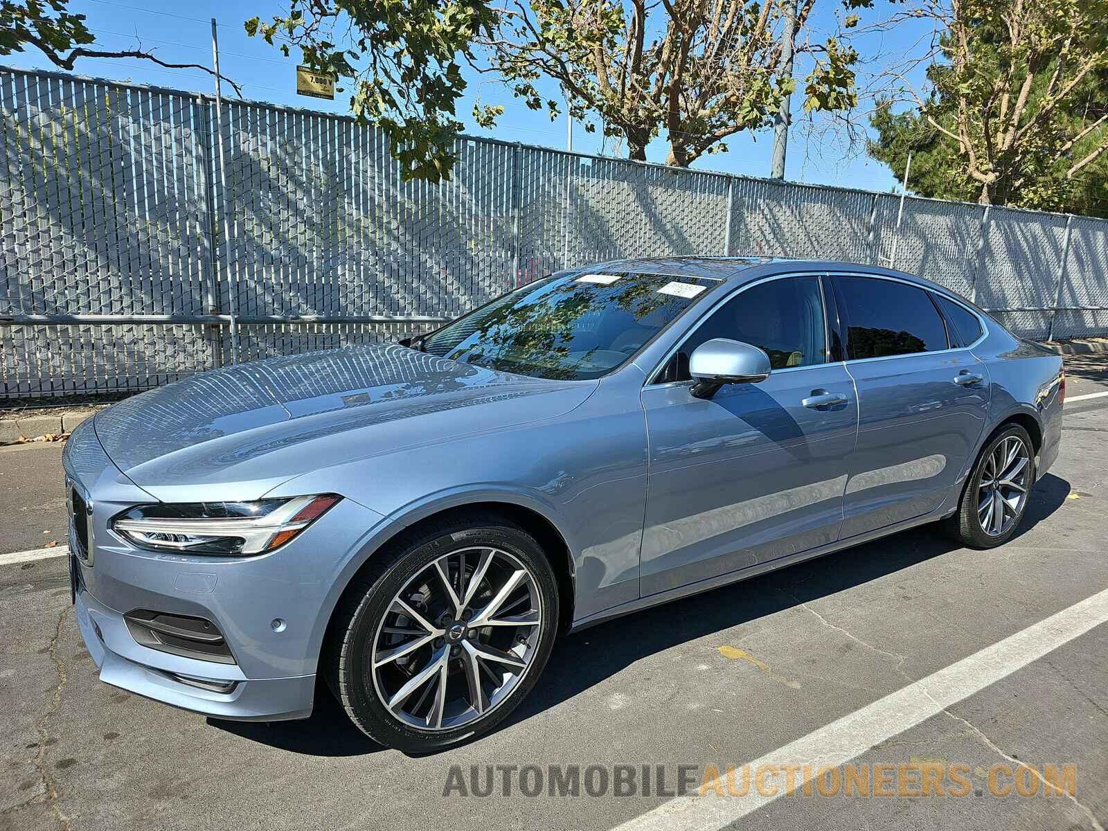 LVY982MK7JP025633 Volvo S90 2018