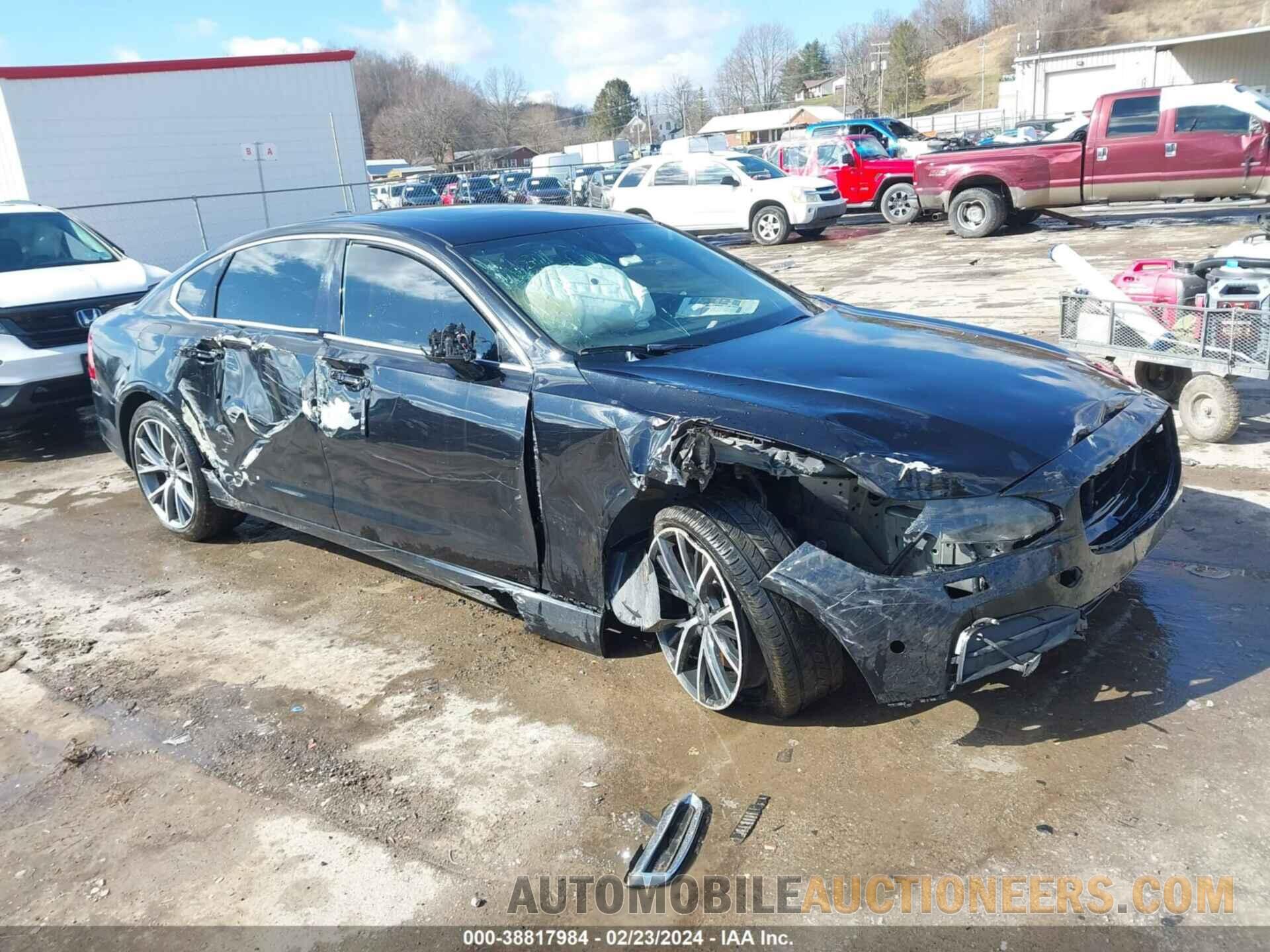 LVY992MK4JP005403 VOLVO S90 2018