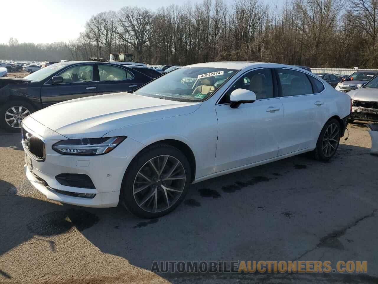 LVY992MK4JP030141 VOLVO S90 2018