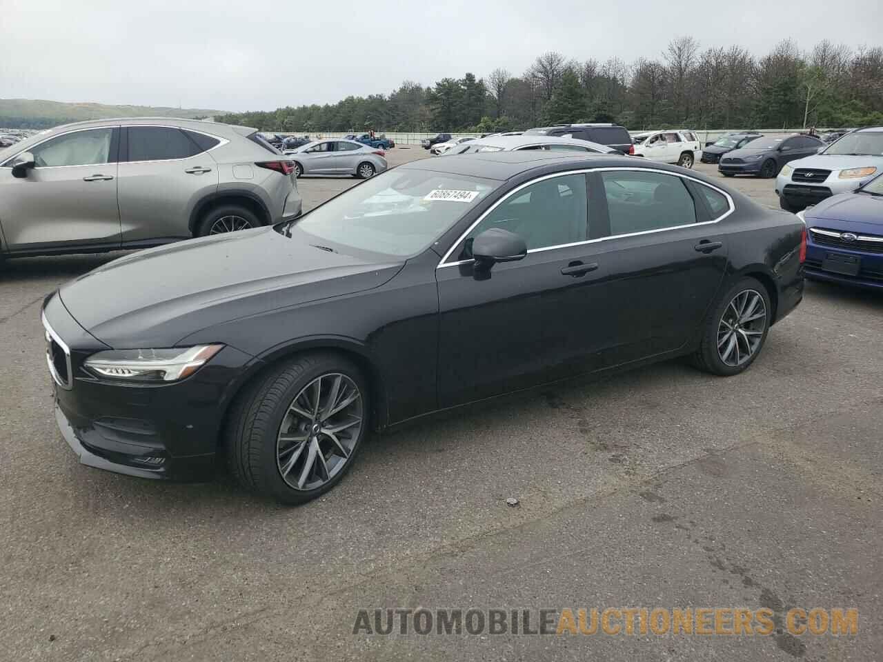 LVY992MKXJP028703 VOLVO S90 2018