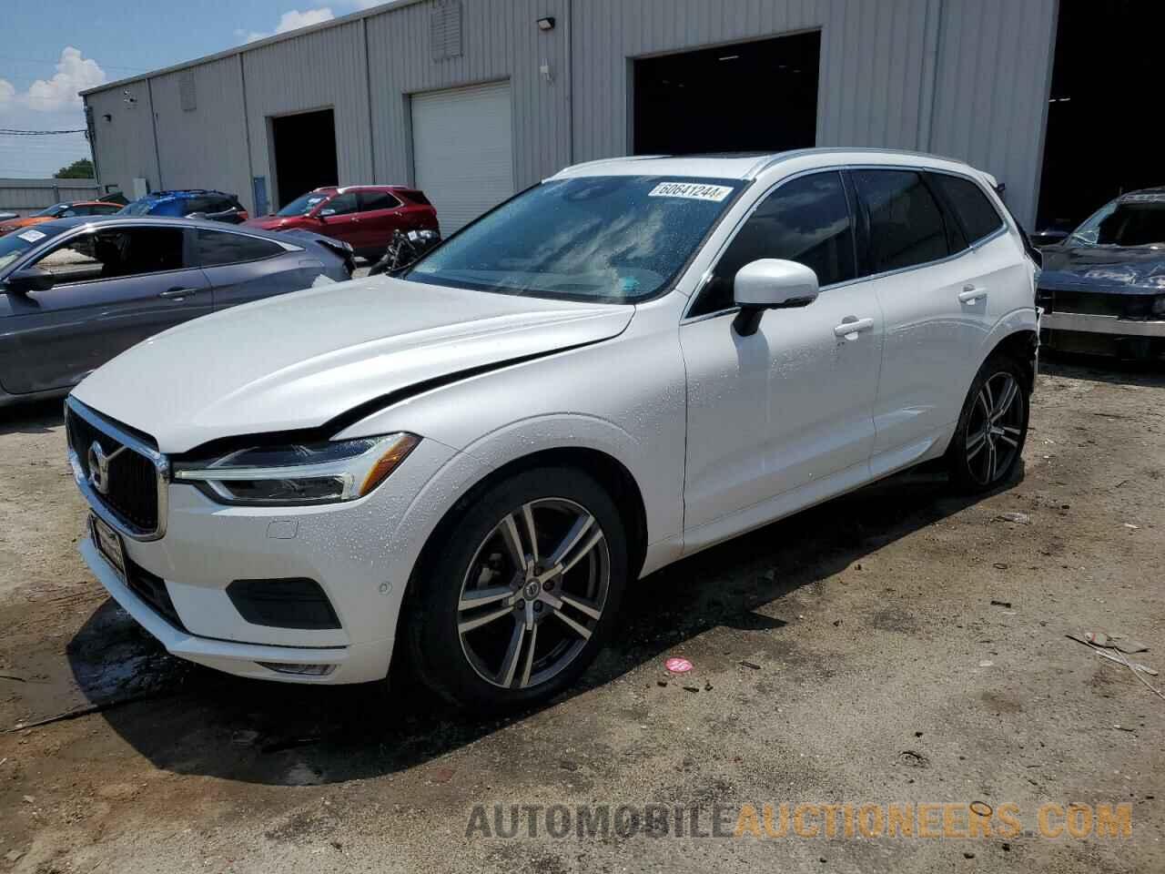 LYV102RK8JB070015 VOLVO XC60 2018