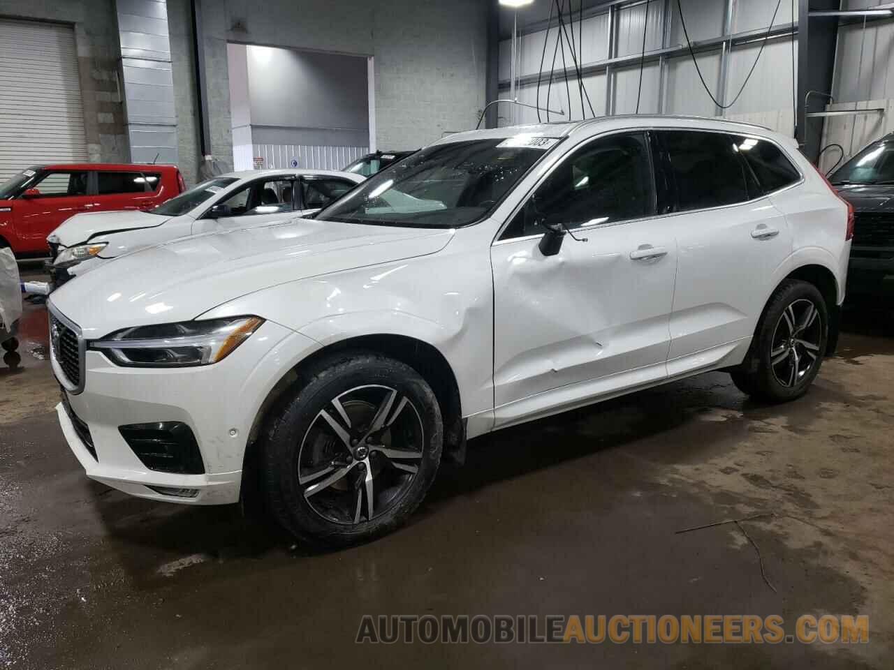 LYV102RM4JB117400 VOLVO XC60 2018