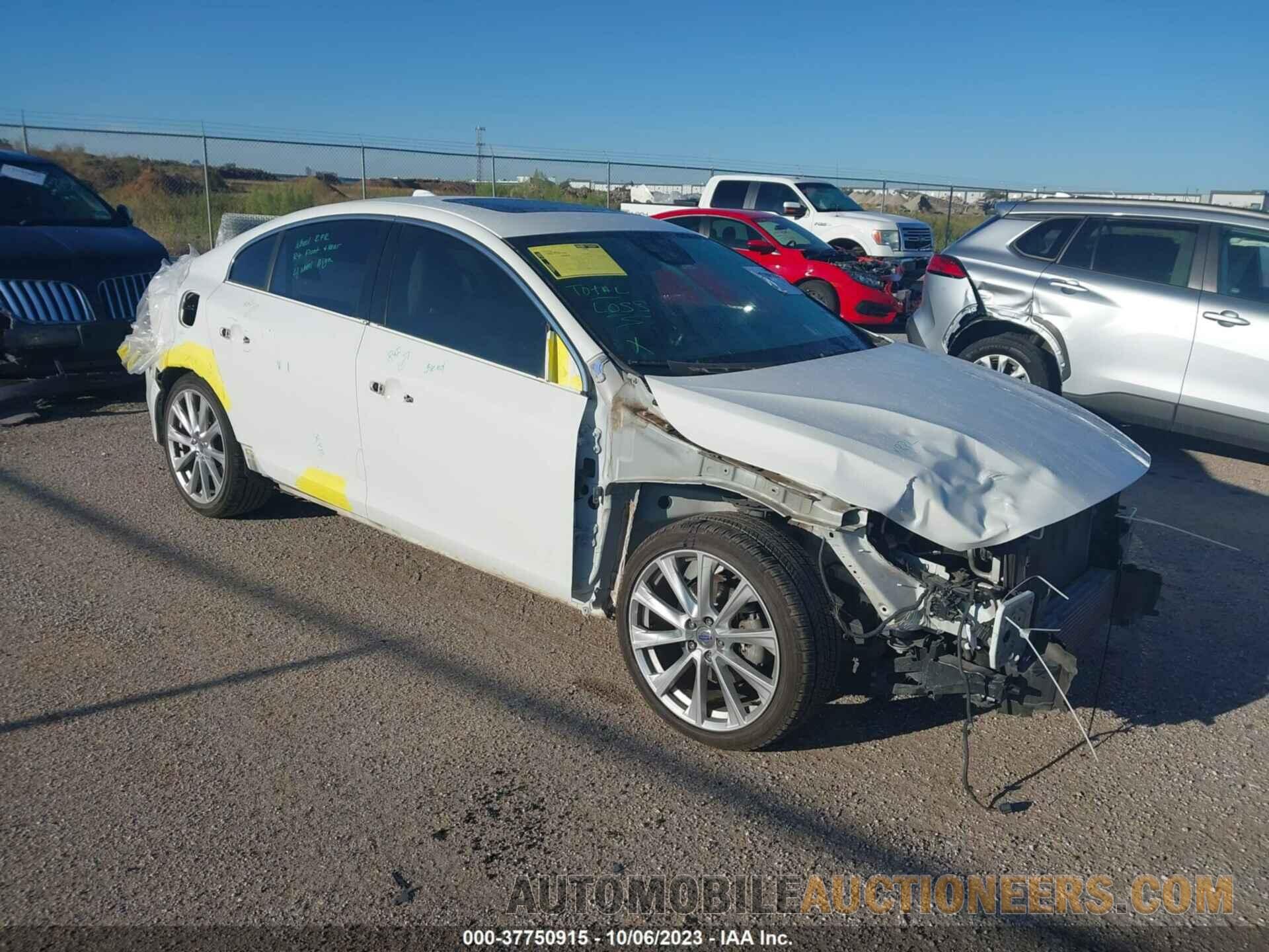 LYV402FM5GB108327 VOLVO S60 INSCRIPTION 2016