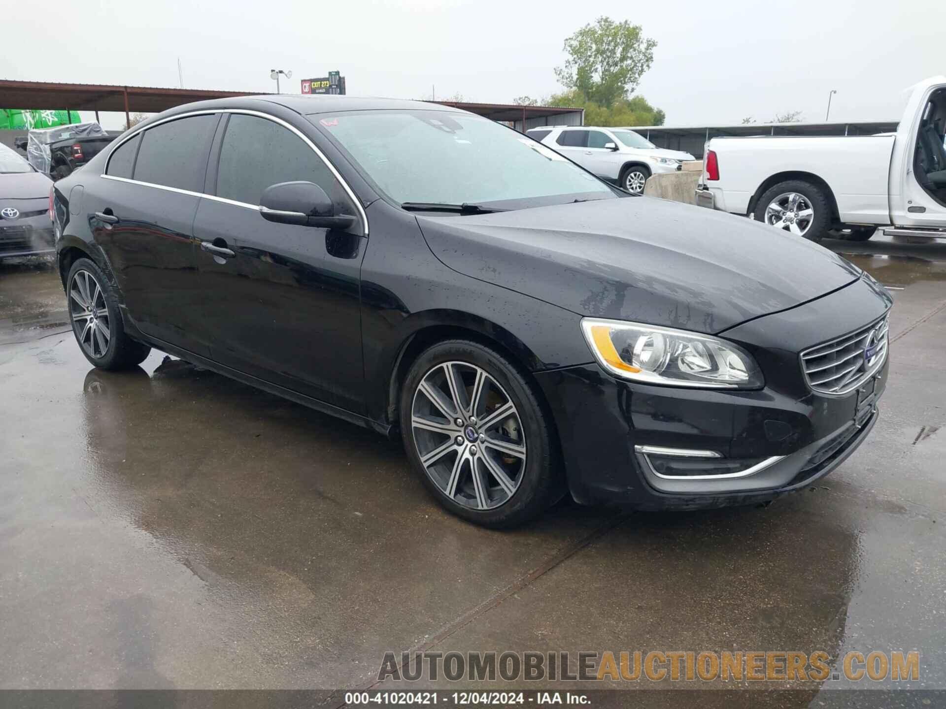 LYV402HK1HB196063 VOLVO S60 INSCRIPTION 2017