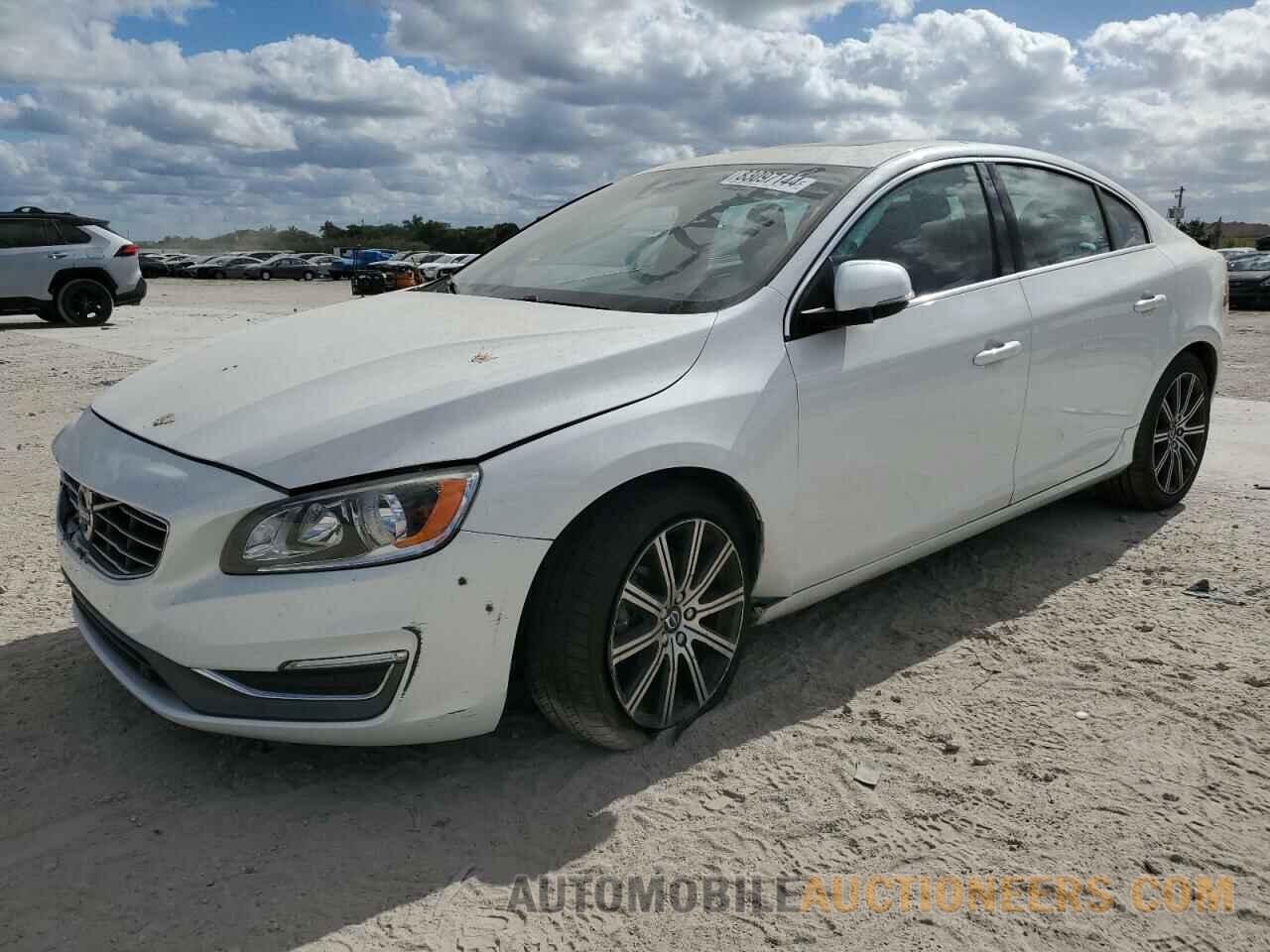 LYV402HKXJB178540 VOLVO S60 2018