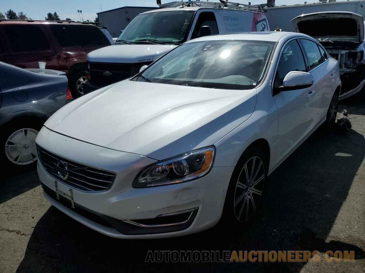 LYV402HM0HB141332 VOLVO S60 2017