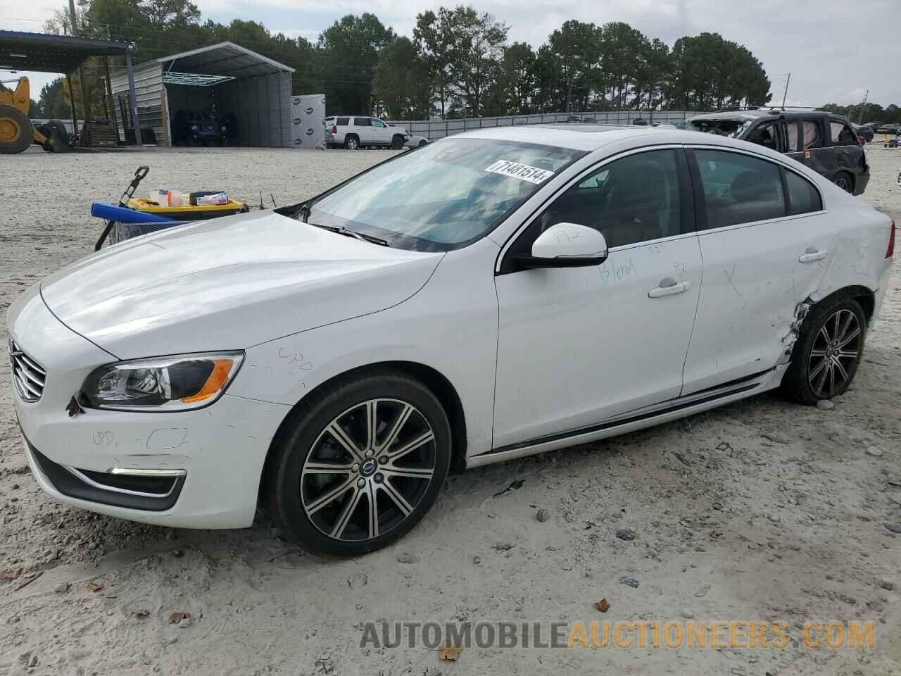 LYV402HM1HB143381 VOLVO S60 2017