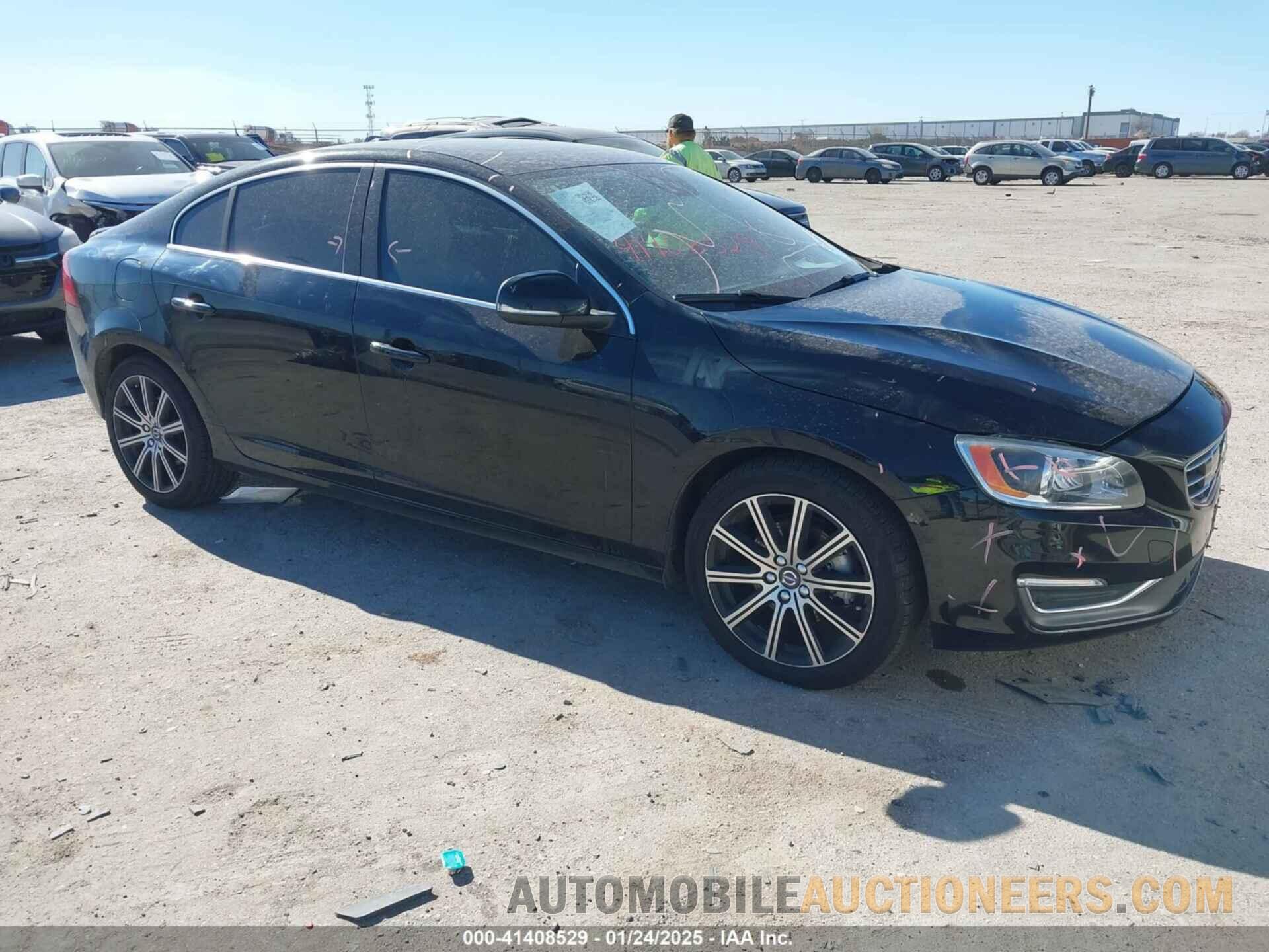 LYV402HM1JB156380 VOLVO S60 INSCRIPTION 2018