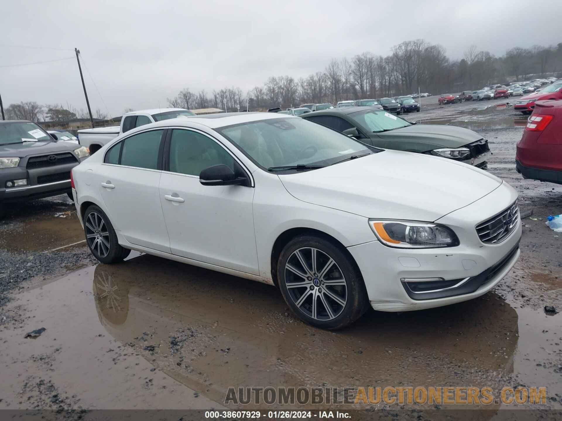 LYV402HM1JB166827 VOLVO S60 INSCRIPTION 2018