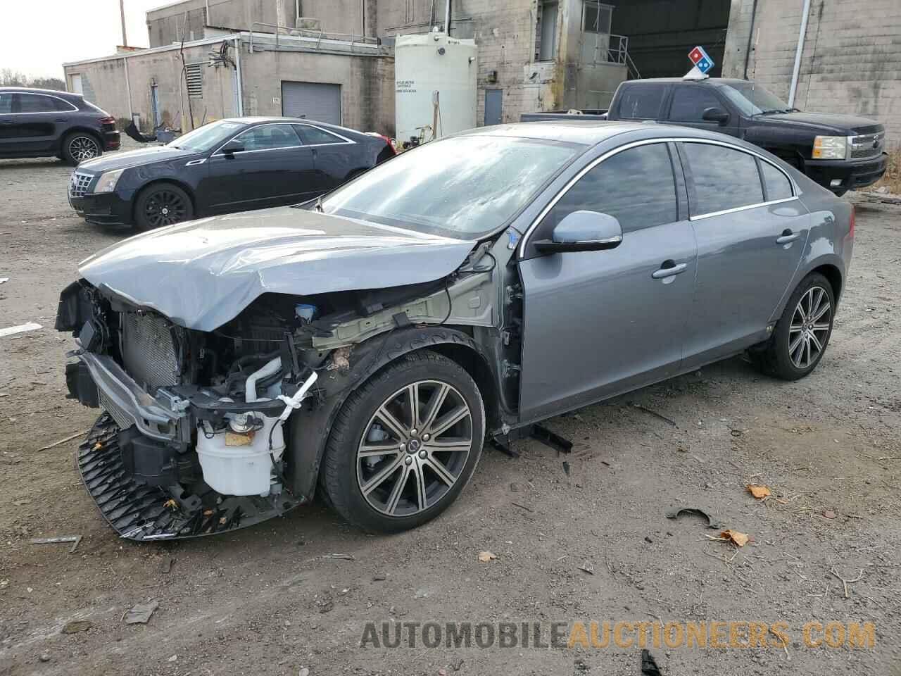 LYV402HM1JB169758 VOLVO S60 2018