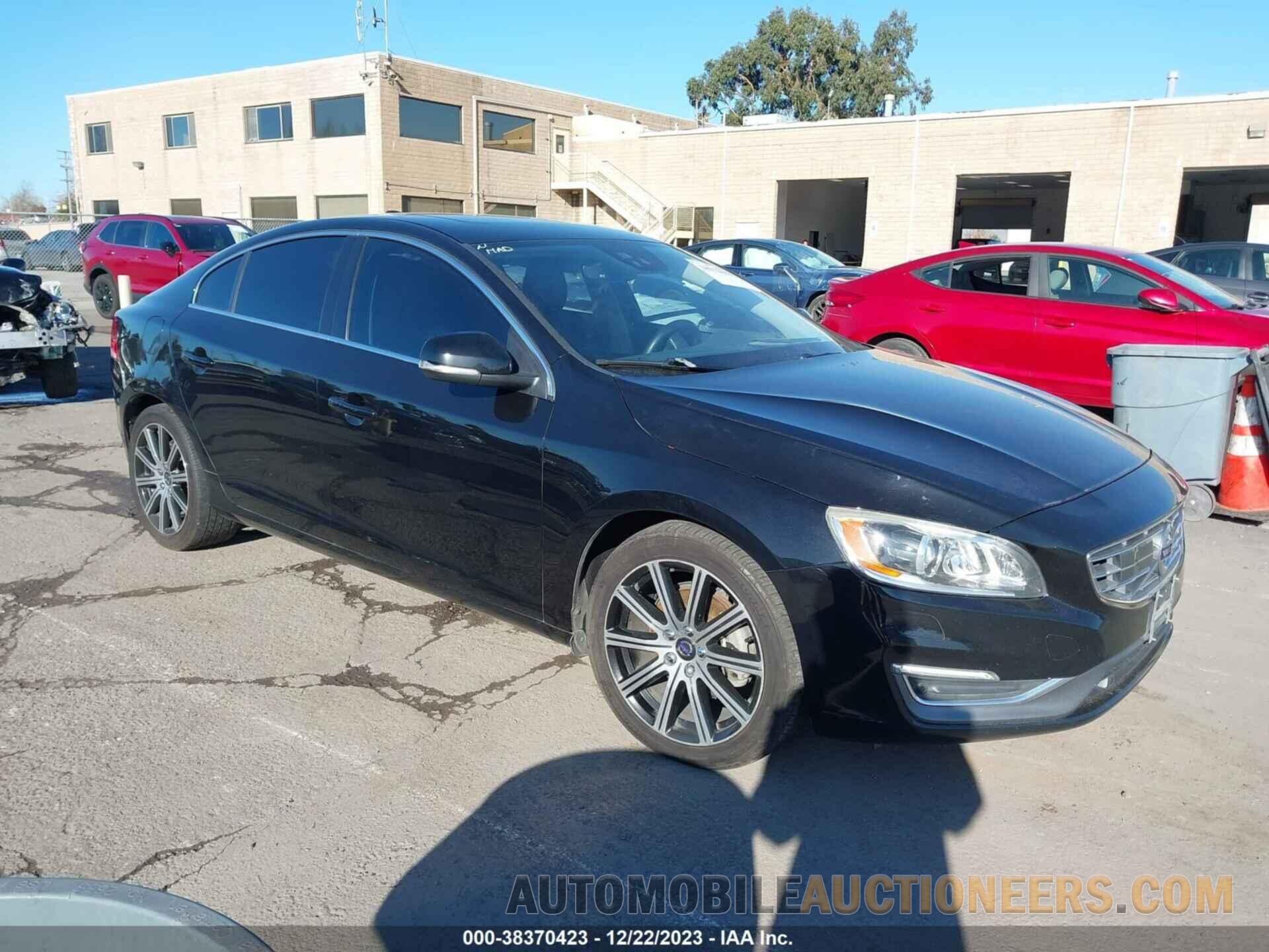 LYV402HM5HB150253 VOLVO S60 INSCRIPTION 2017