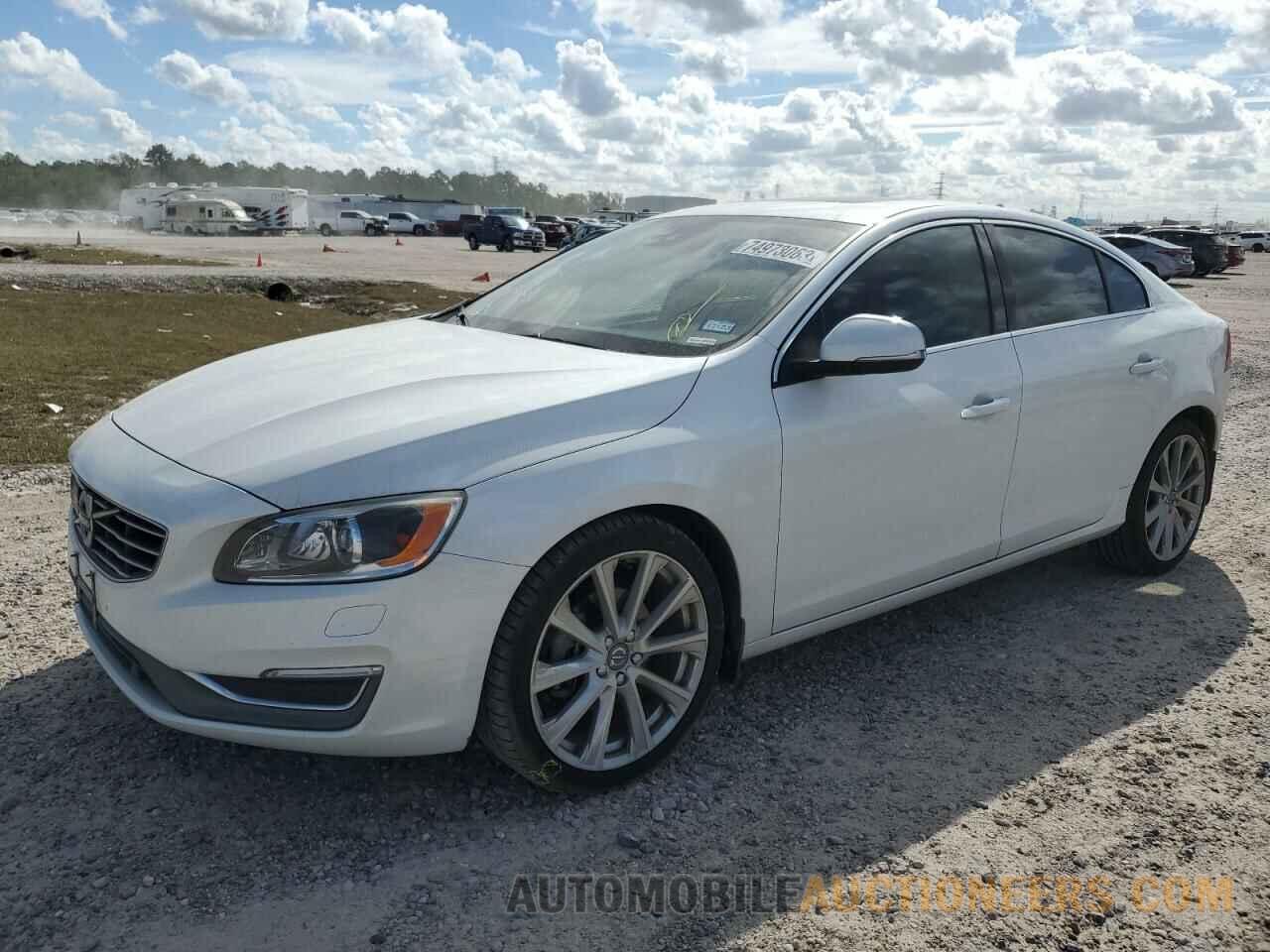 LYV402HM6JB160215 VOLVO S60 2018