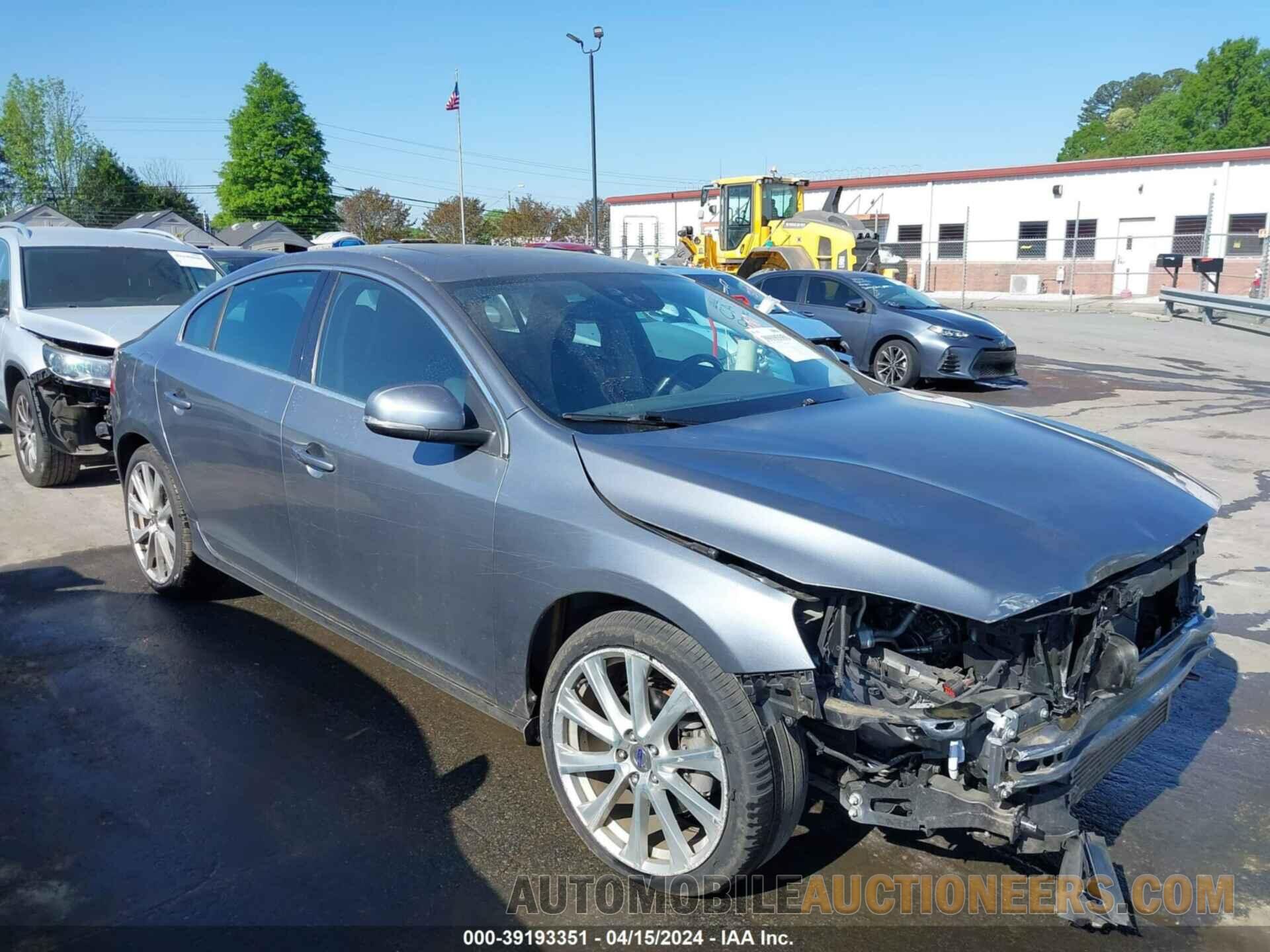 LYV402HM9HB145699 VOLVO S60 INSCRIPTION 2017