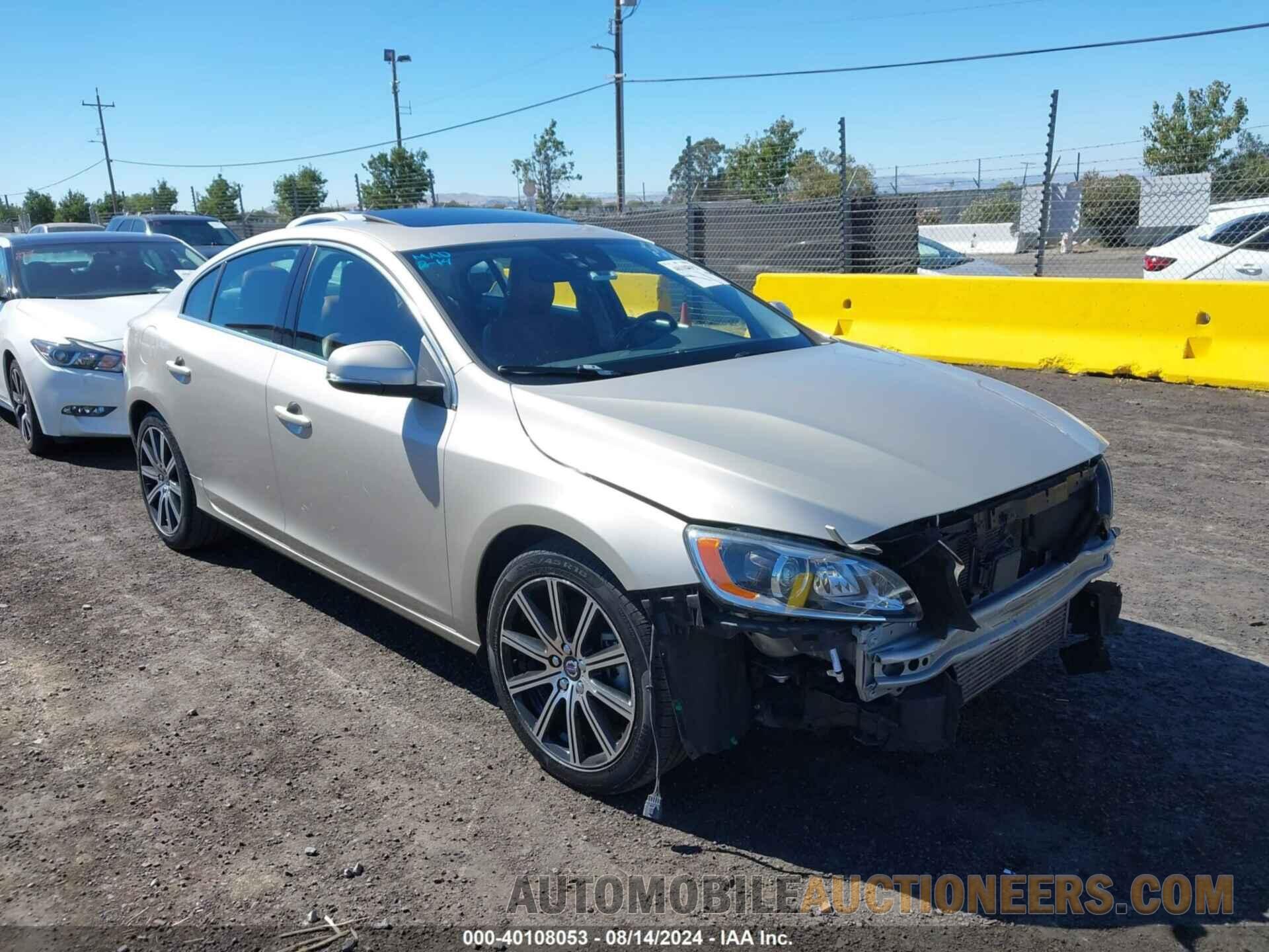 LYV402HMXHB144450 VOLVO S60 INSCRIPTION 2017