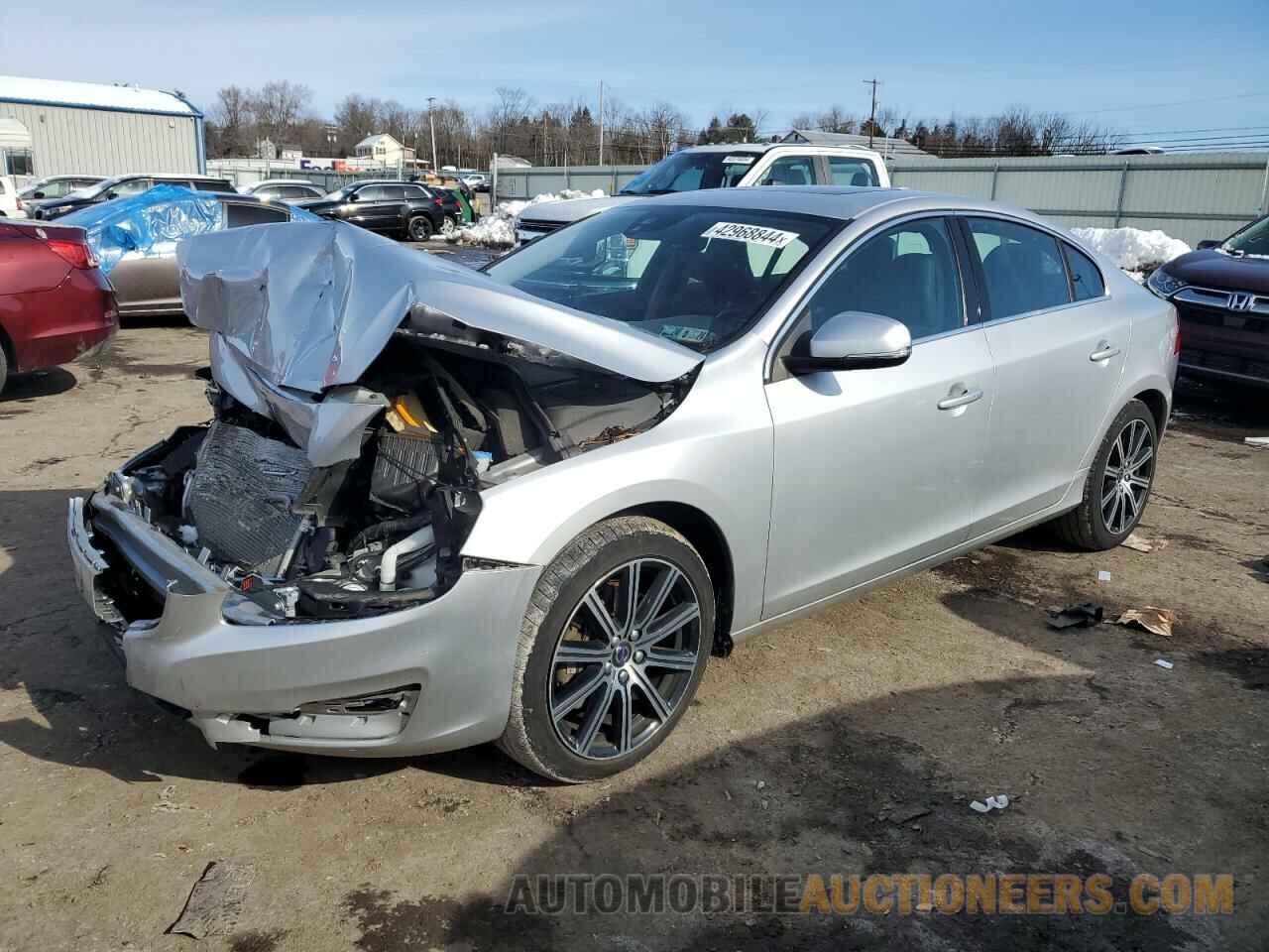 LYV402TK3JB172702 VOLVO S60 2018