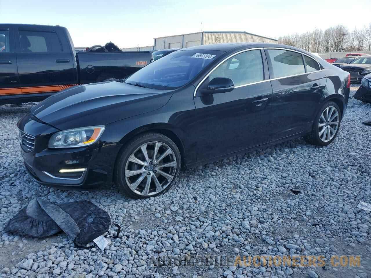 LYV402TK5JB156436 VOLVO S60 2018