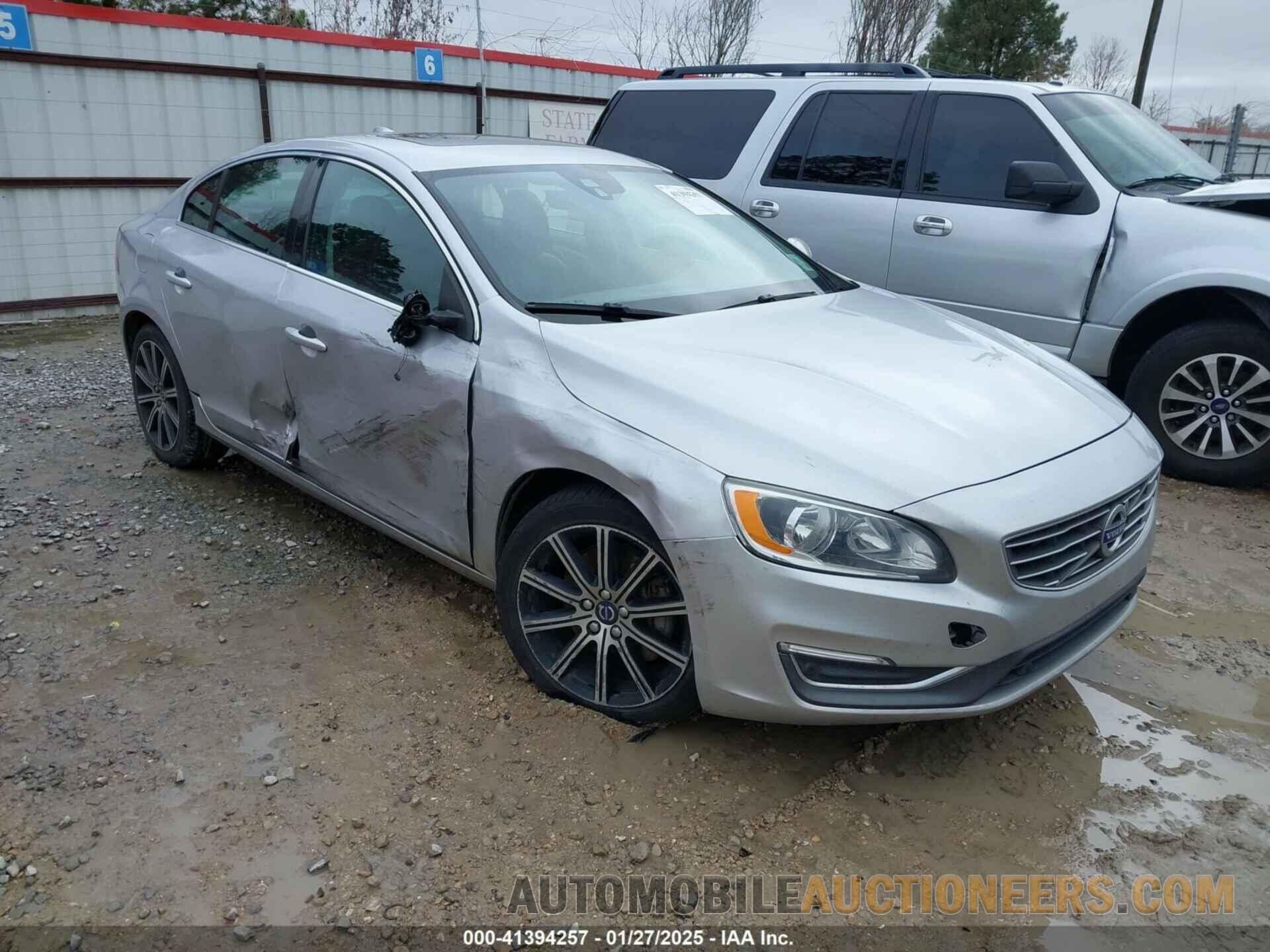 LYV402TKXJB171207 VOLVO S60 INSCRIPTION 2018