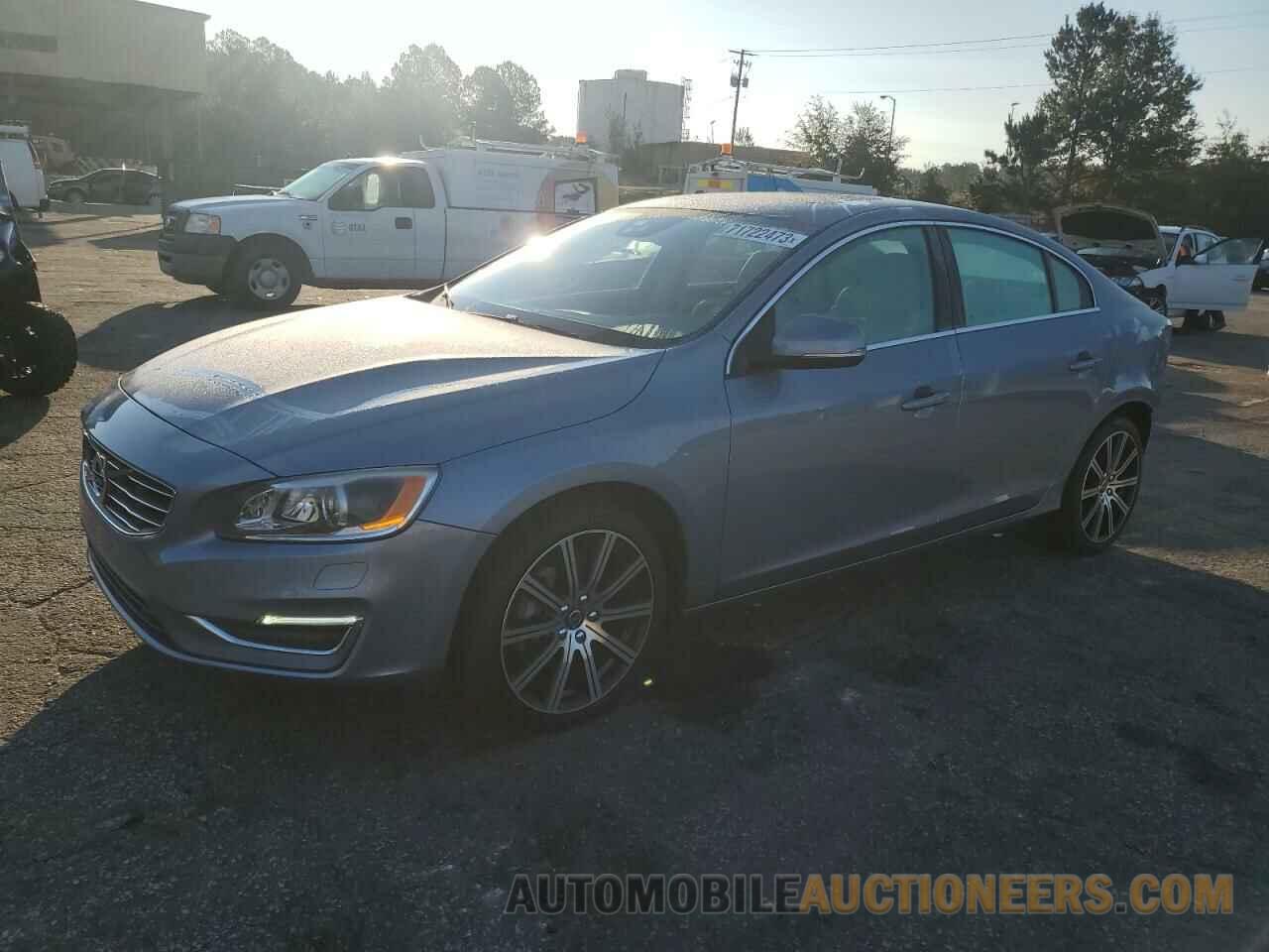 LYV402TM8HB145068 VOLVO S60 2017