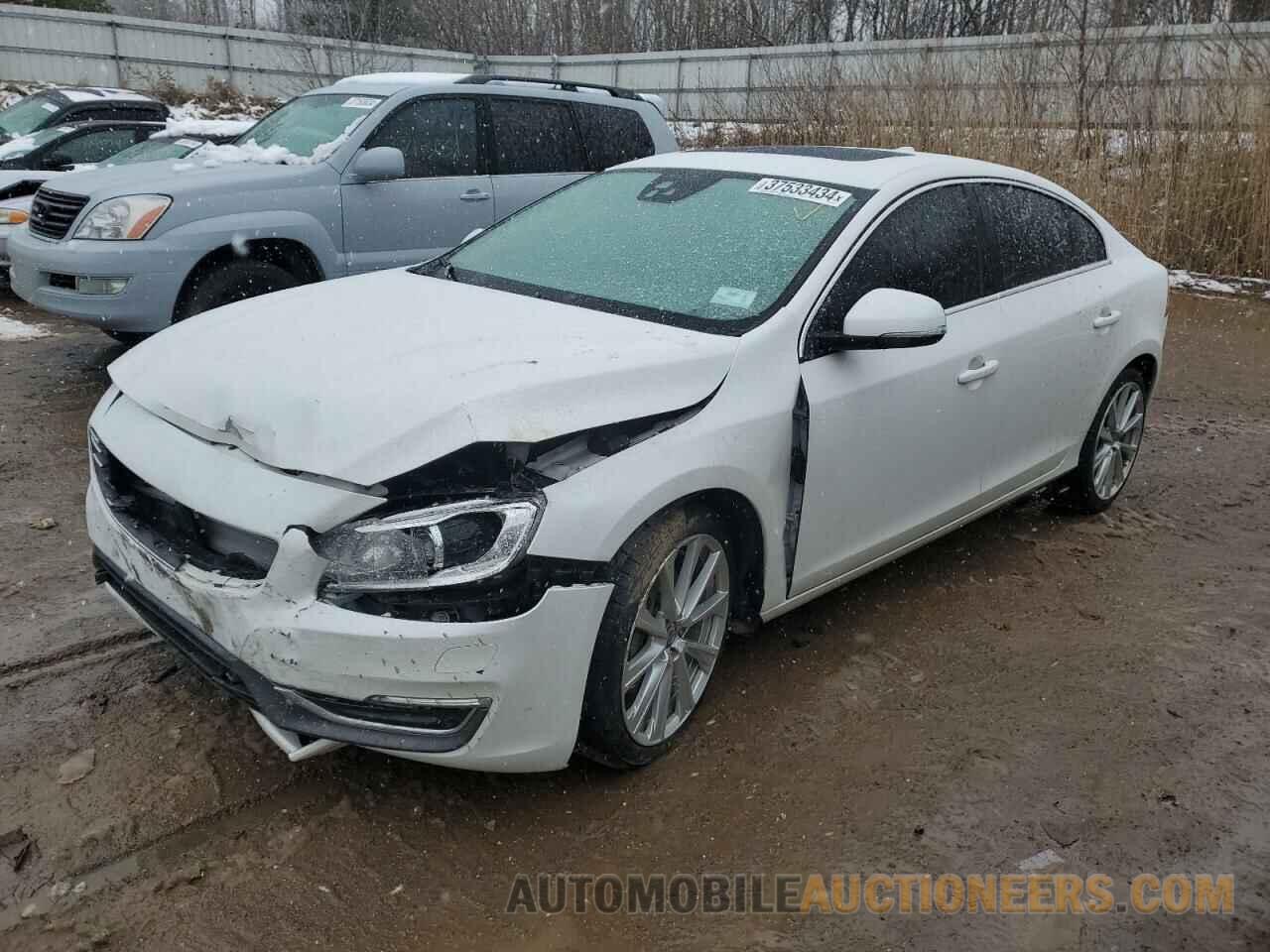 LYV402TMXJB168793 VOLVO S60 2018