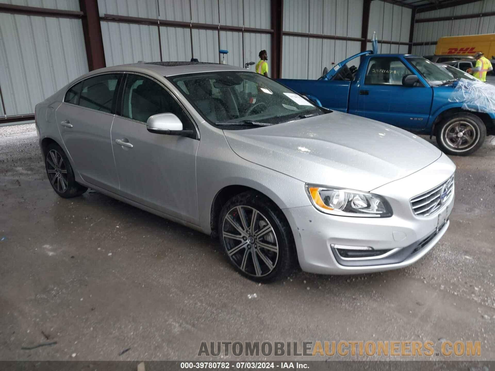 LYV612TK1GB102145 VOLVO S60 INSCRIPTION 2016