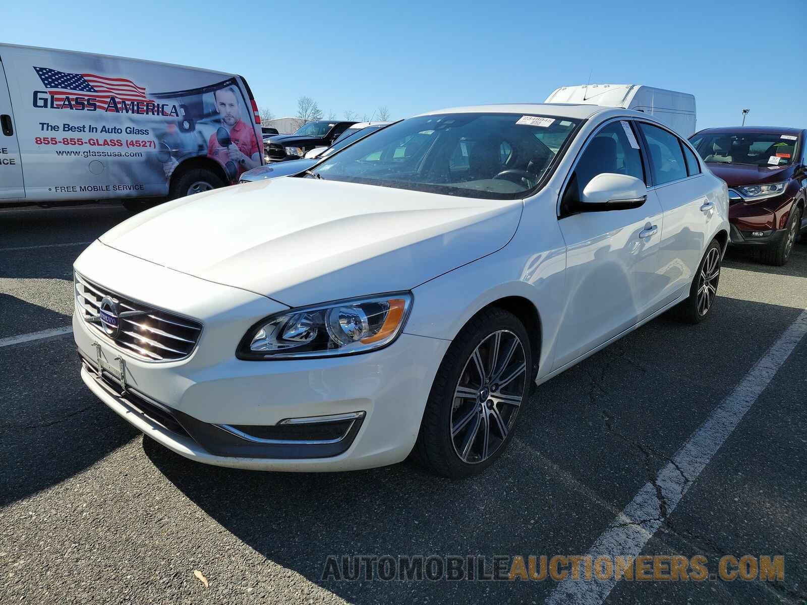 LYV612TK2GB100825 Volvo S60 2016