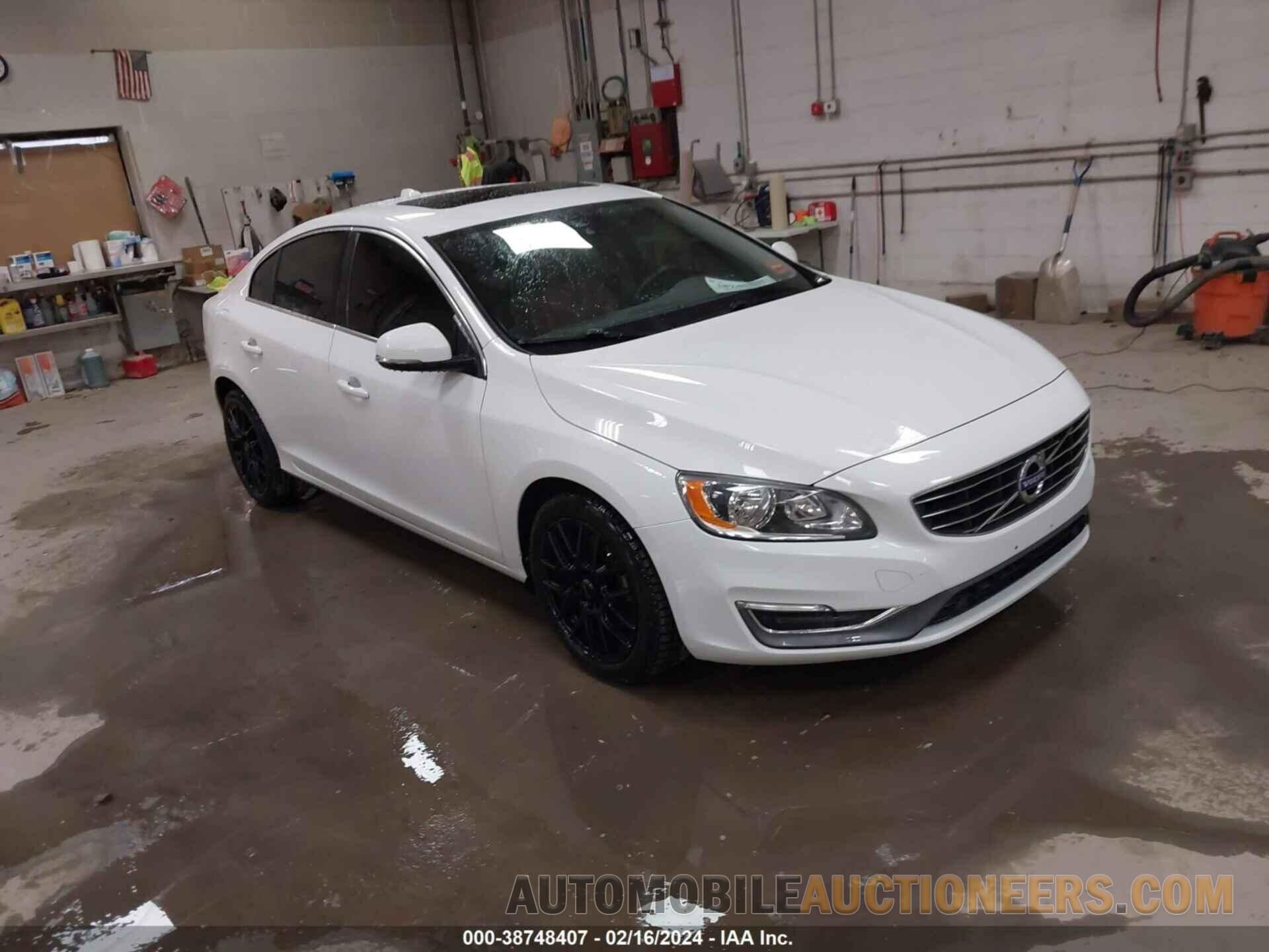 LYV612TK4GB105945 VOLVO S60 INSCRIPTION 2016