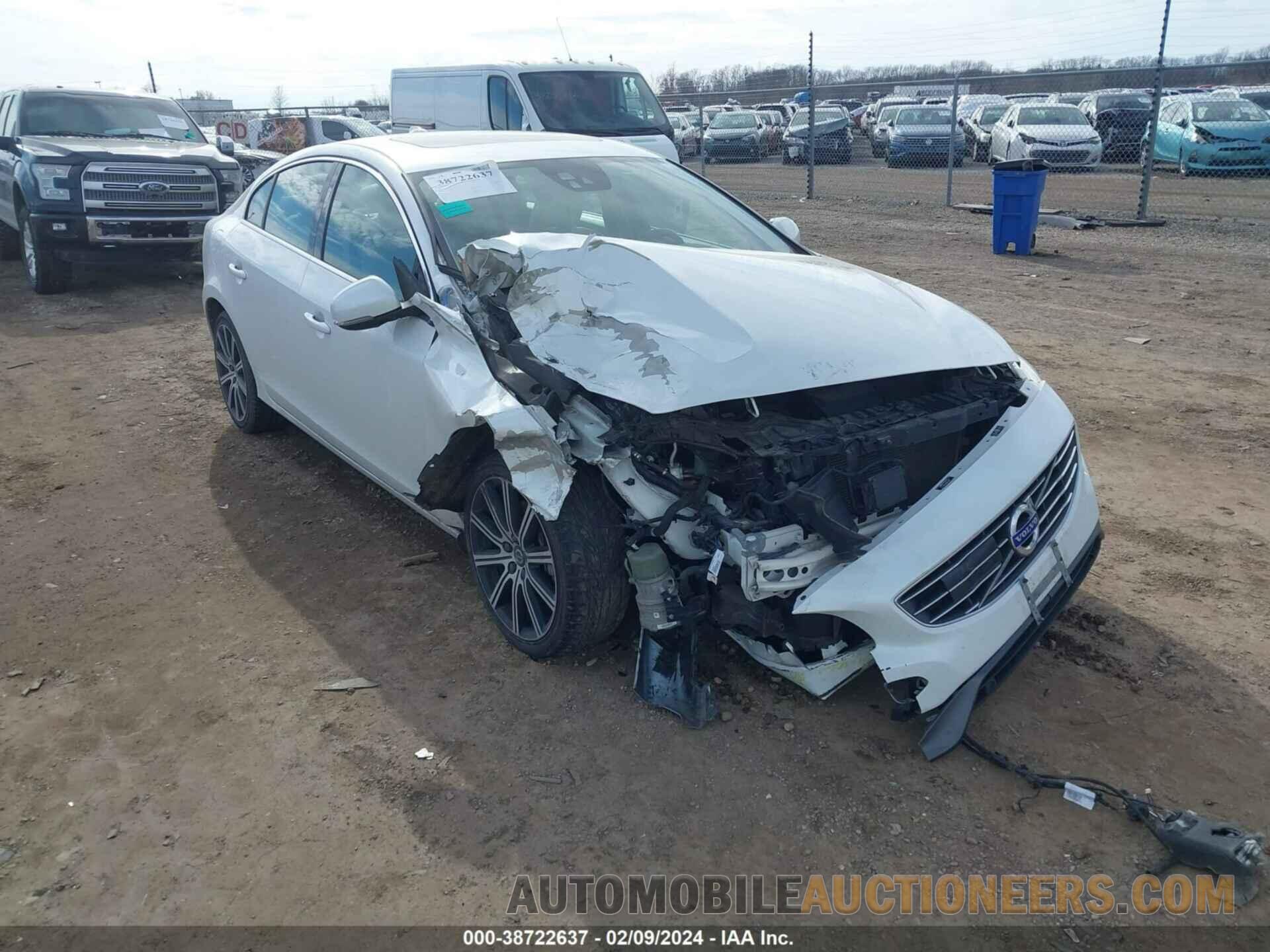 LYV612TM6GB104216 VOLVO S60 INSCRIPTION 2016