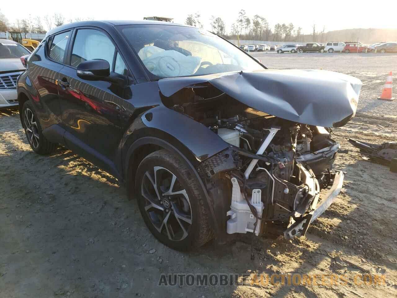 NMTKHMBX0JR018644 TOYOTA C-HR 2018